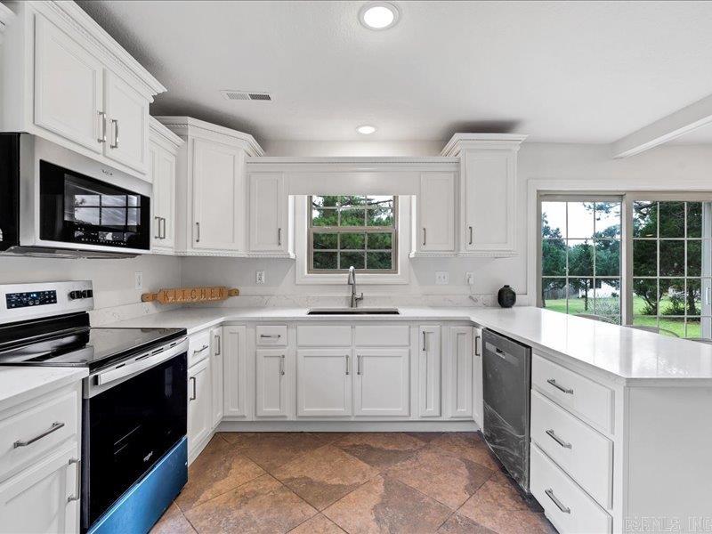 4011 Forest Hill Road Property Photo 6