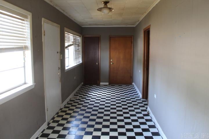 307 E Holly Street Property Photo 13