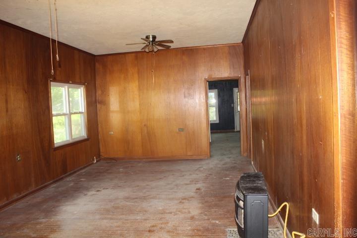 307 E Holly Street Property Photo 14