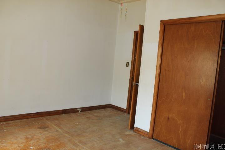 307 E Holly Street Property Photo 18