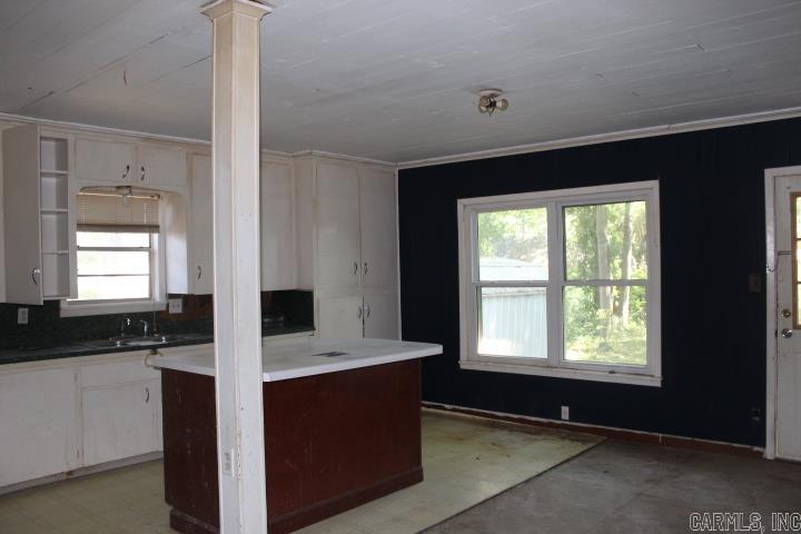 307 E Holly Street Property Photo 25