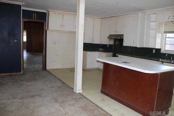 307 E Holly Street Property Photo 28