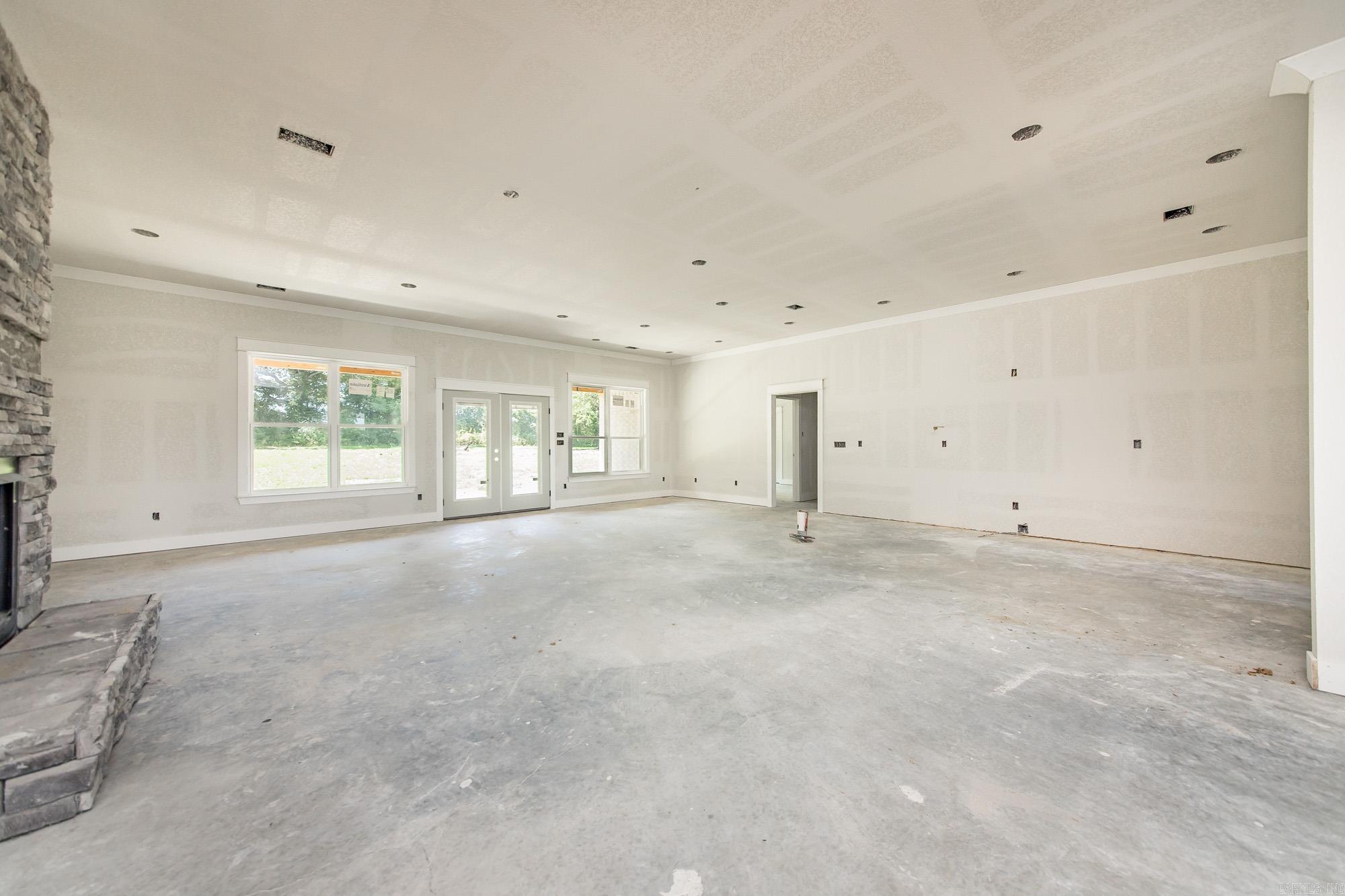 11 Tracer Trail Property Photo 9