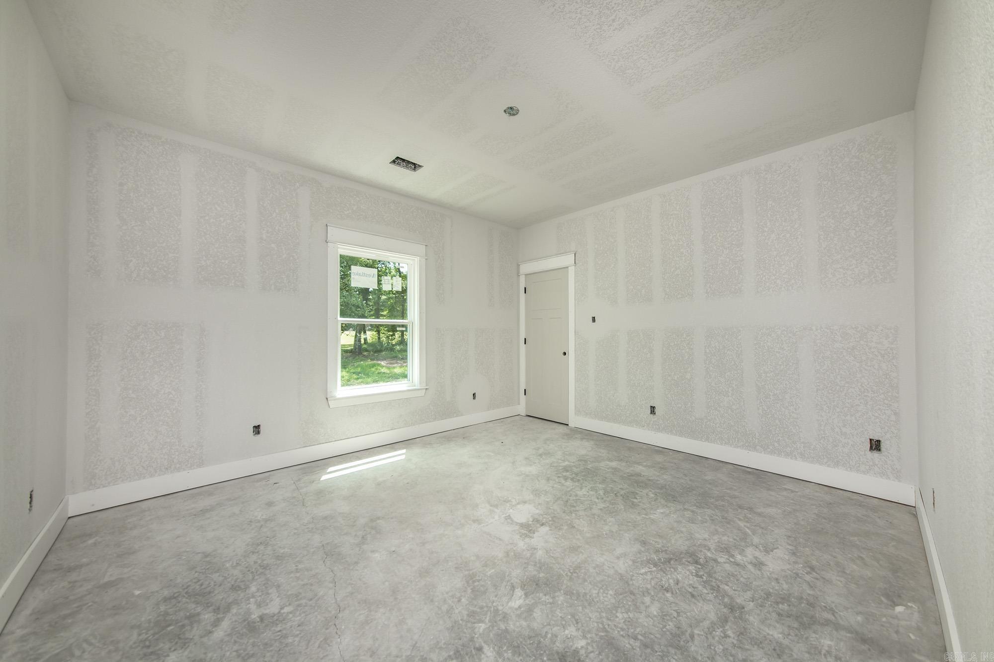 11 Tracer Trail Property Photo 18