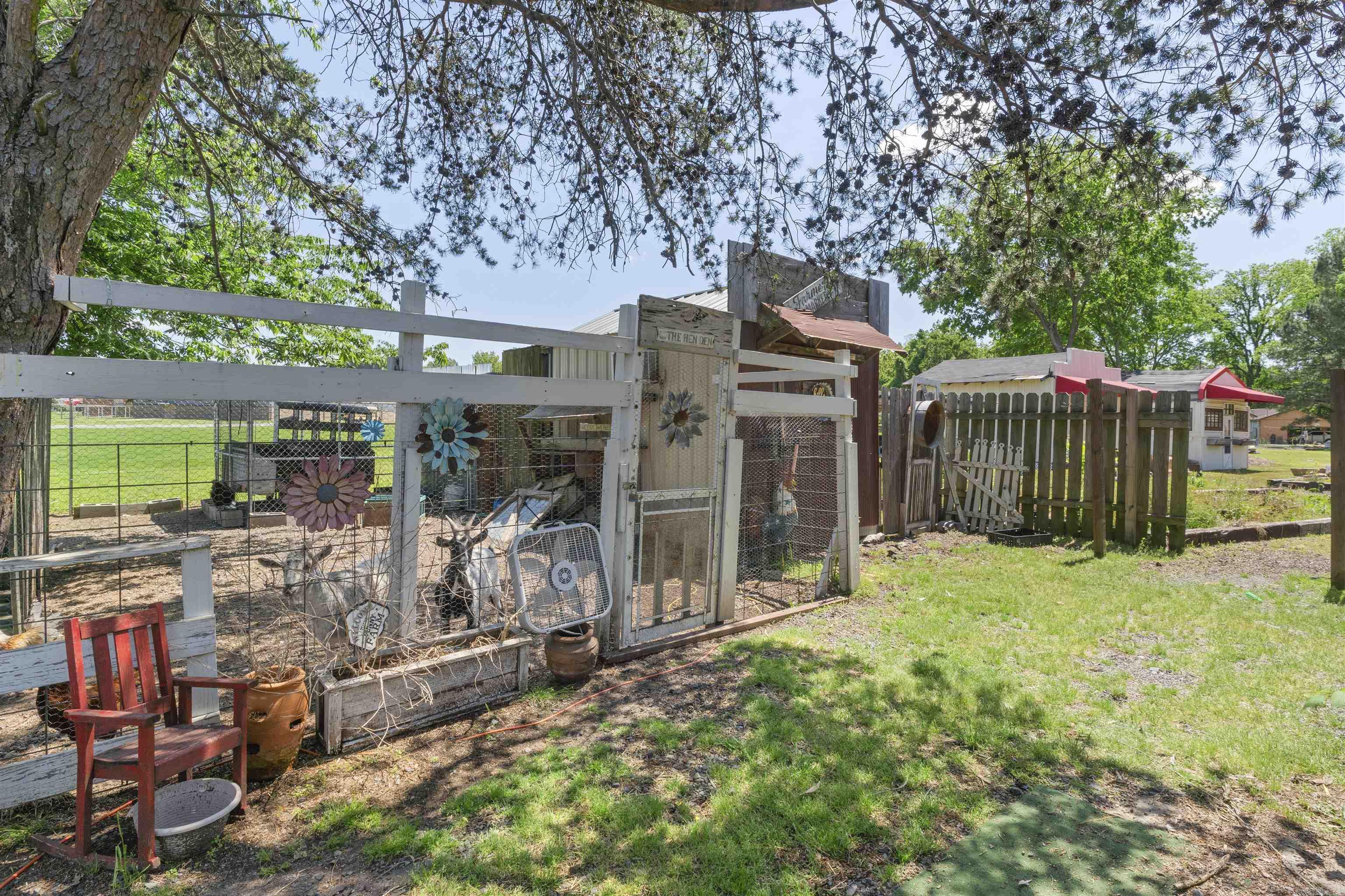 15235 Highway 165 Property Photo 24