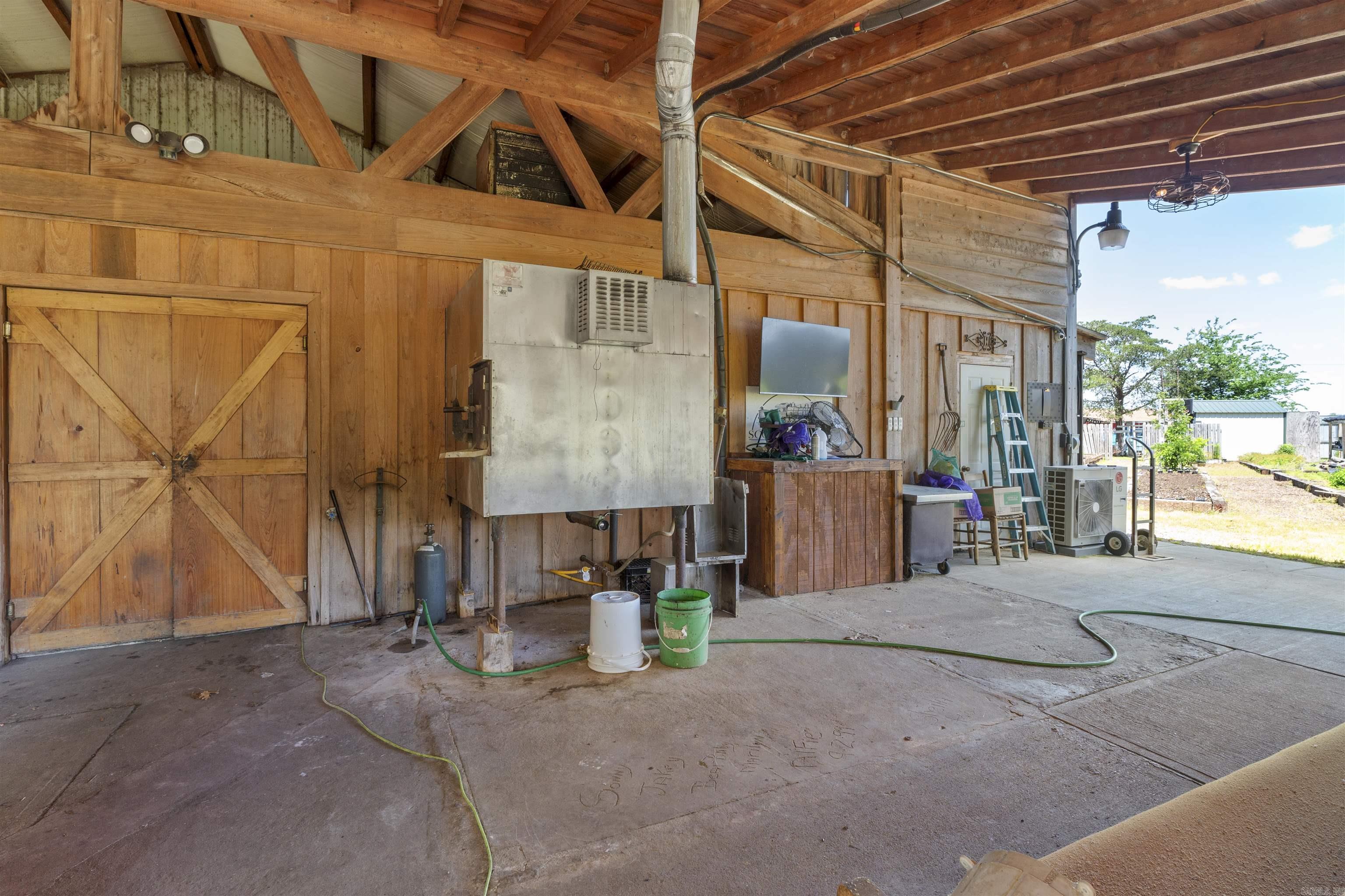 15235 Highway 165 Property Photo 31