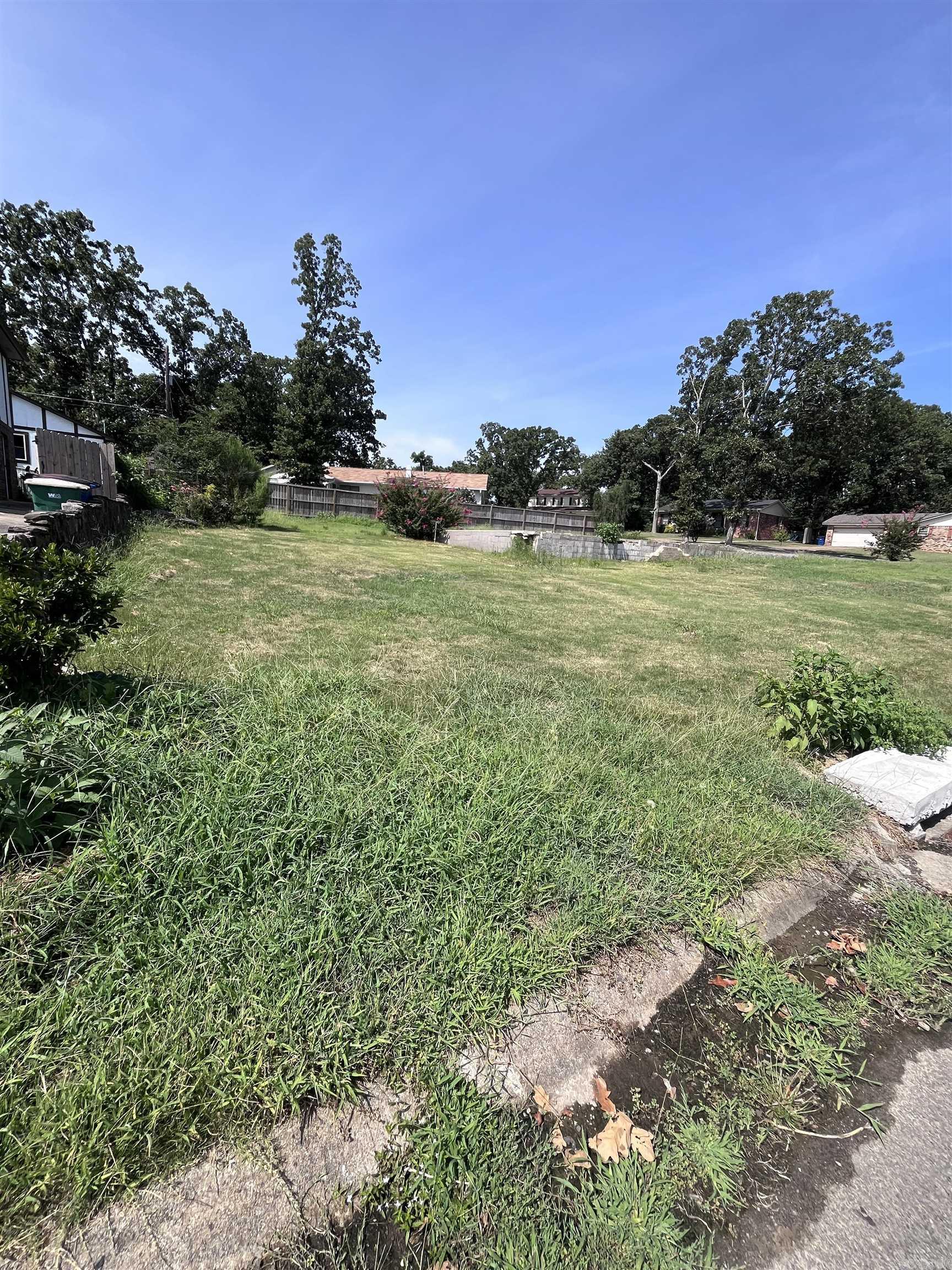 1800 Saratoga Property Photo 1