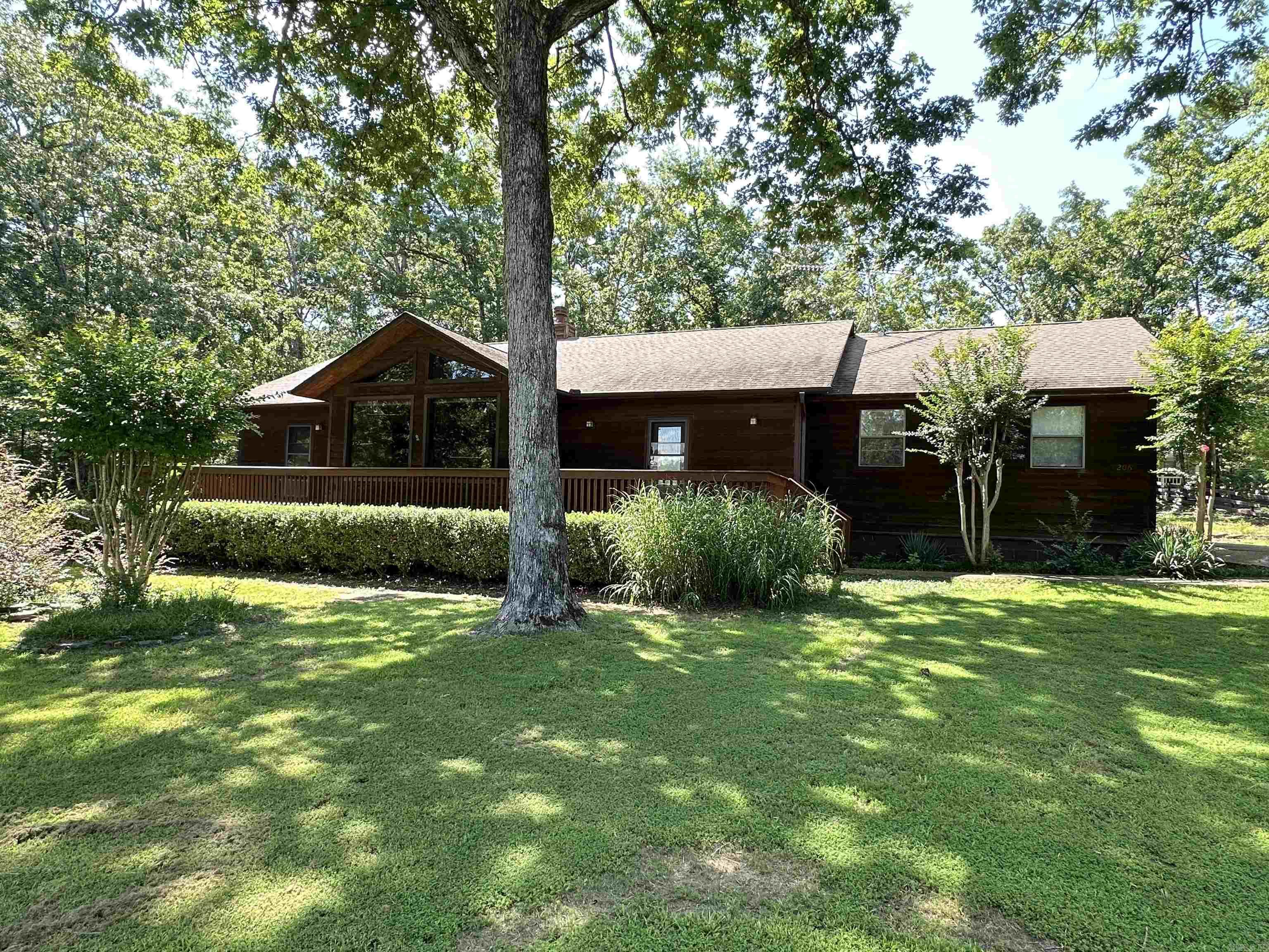 206 Cherokee Circle Property Photo 2