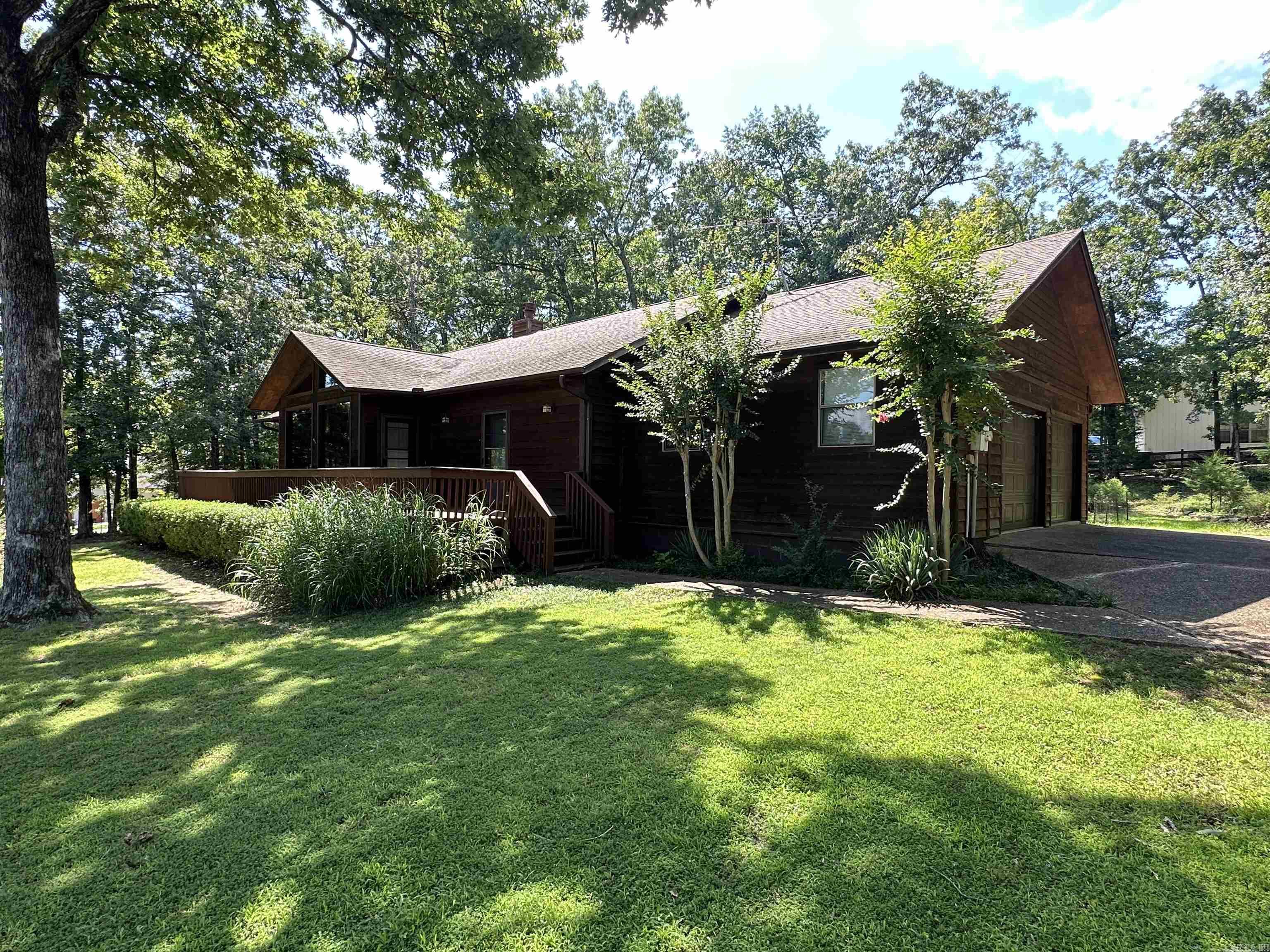 206 Cherokee Circle Property Photo 5