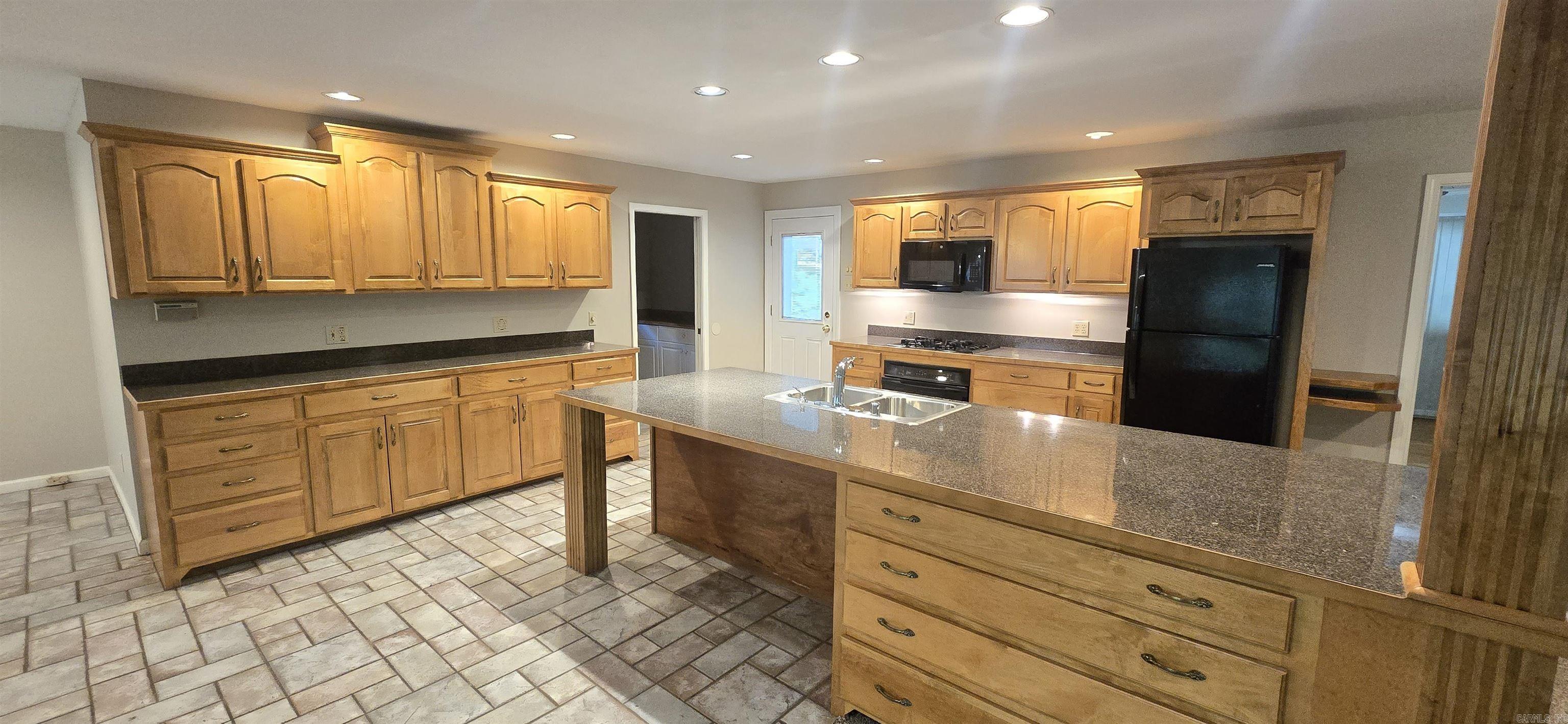1700 Northwood Property Photo 2