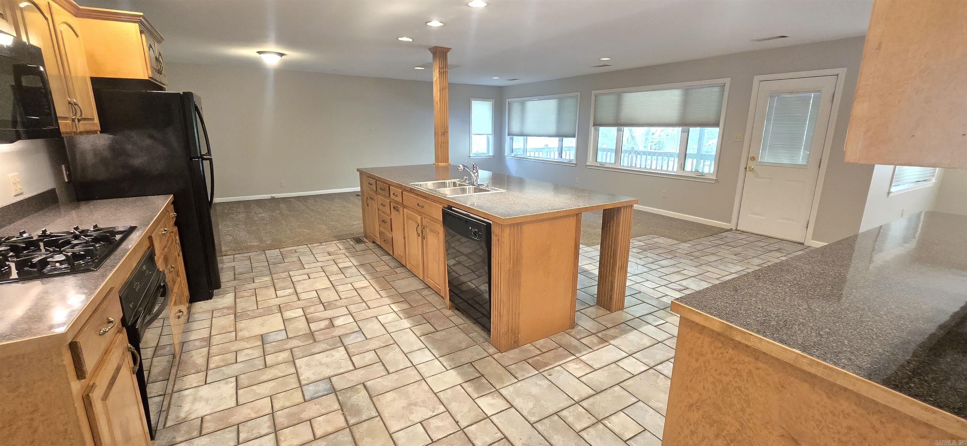 1700 Northwood Property Photo 4