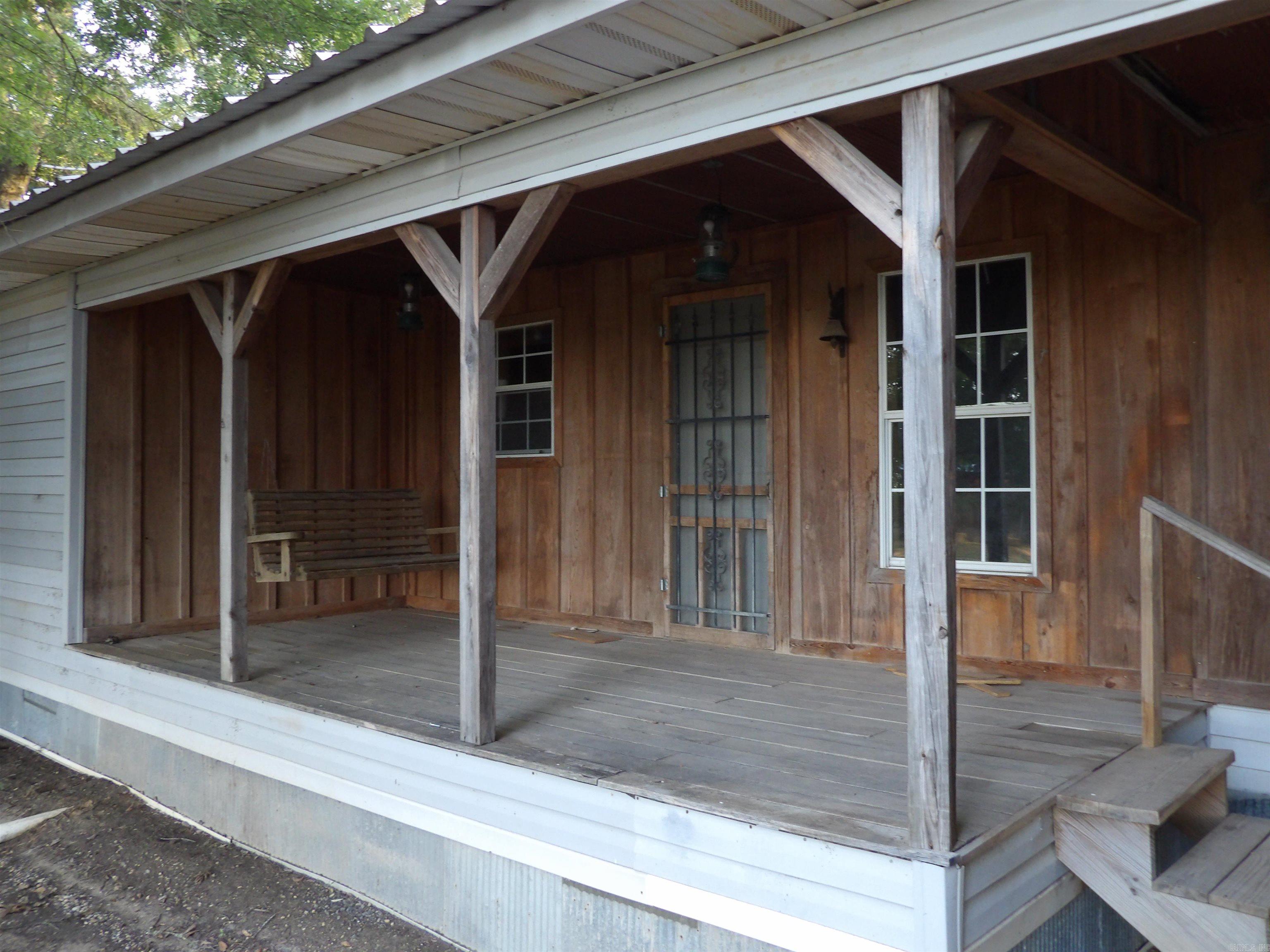 200 N Bayou Drive Property Photo 2