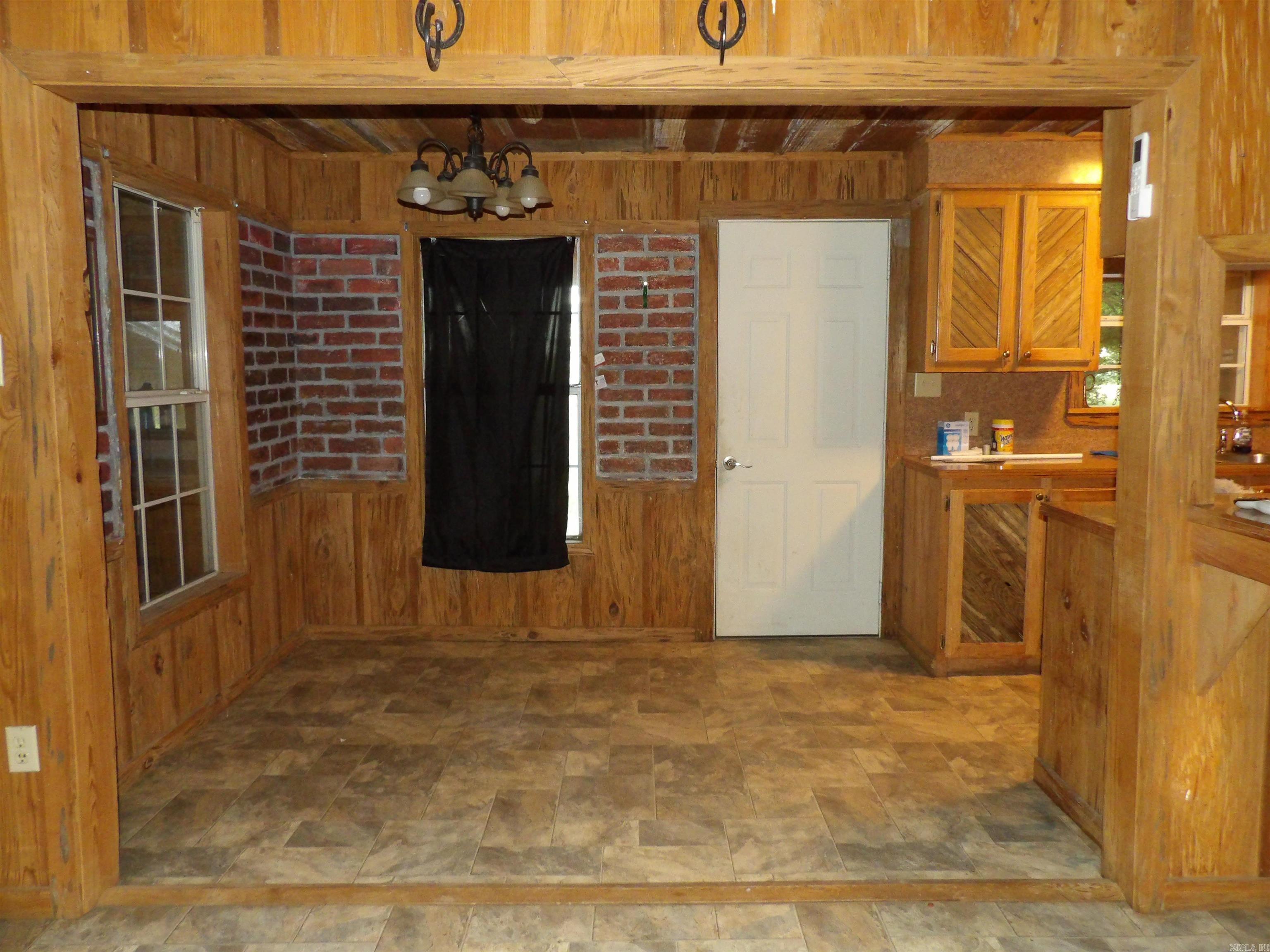 200 N Bayou Drive Property Photo 4