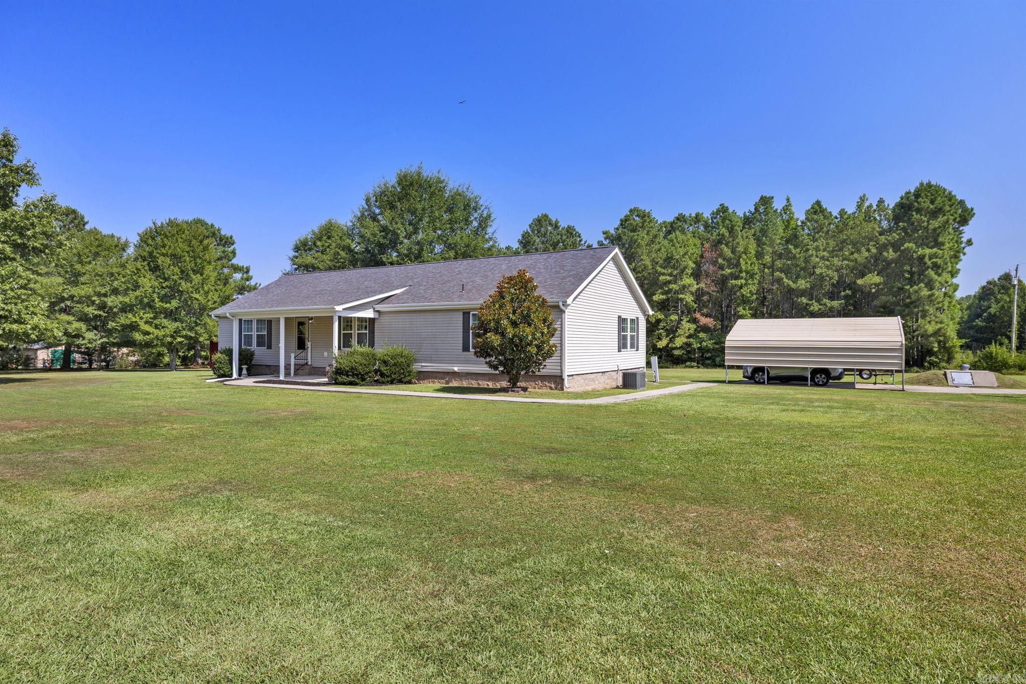 24 Dana Lane Property Photo 4