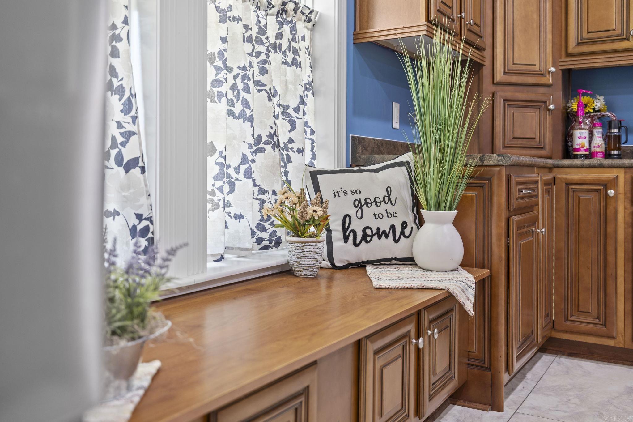 24 Dana Lane Property Photo 16
