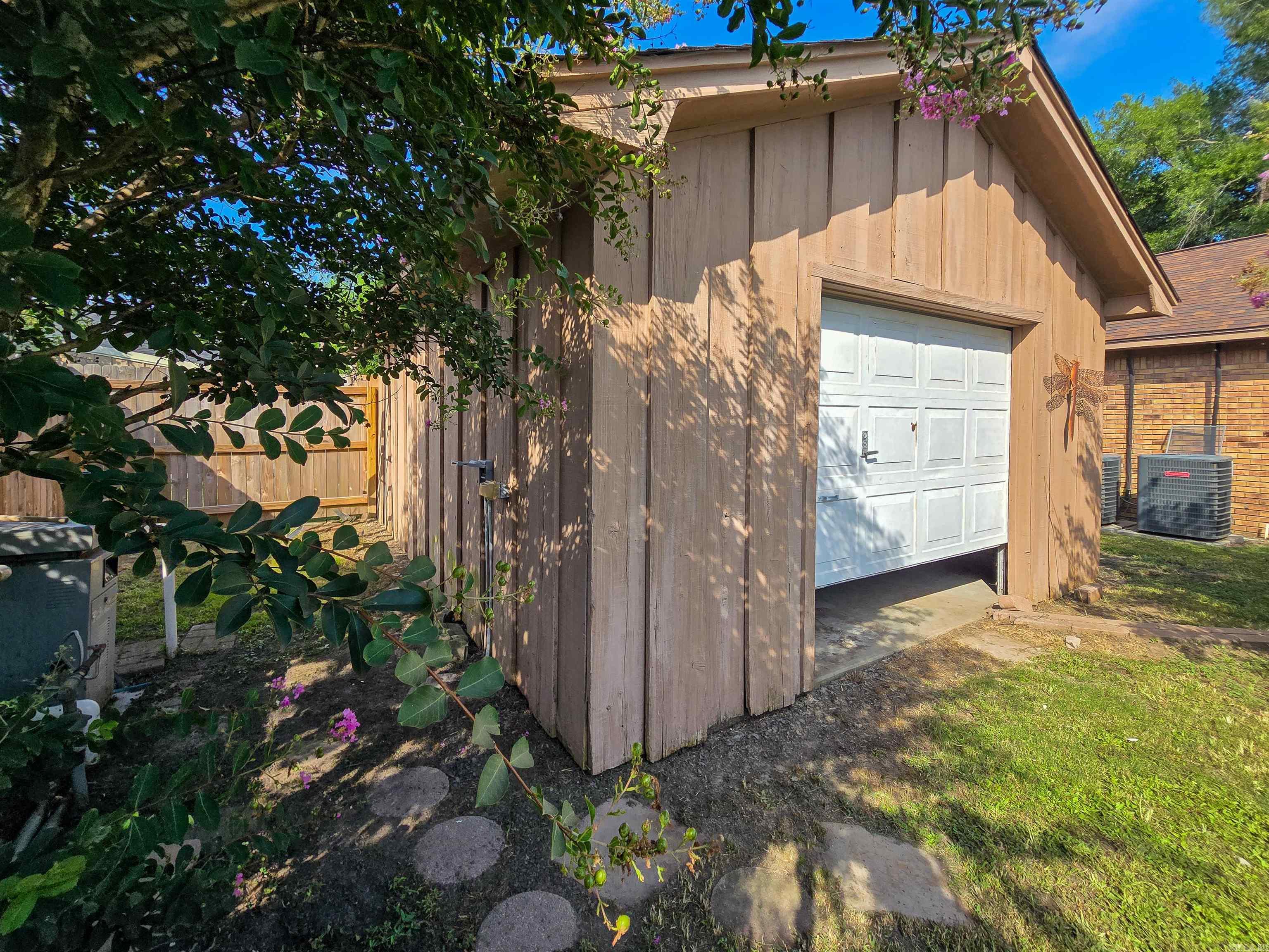 102 Barbara Allen Drive Property Photo 43