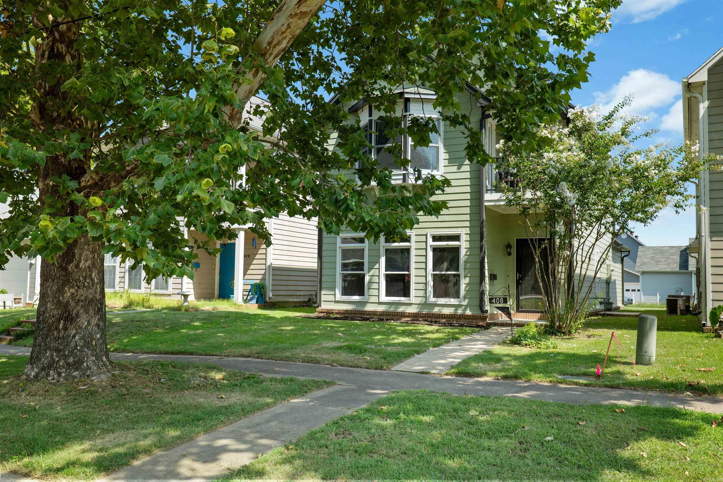 408 Warner Ave Property Photo 44