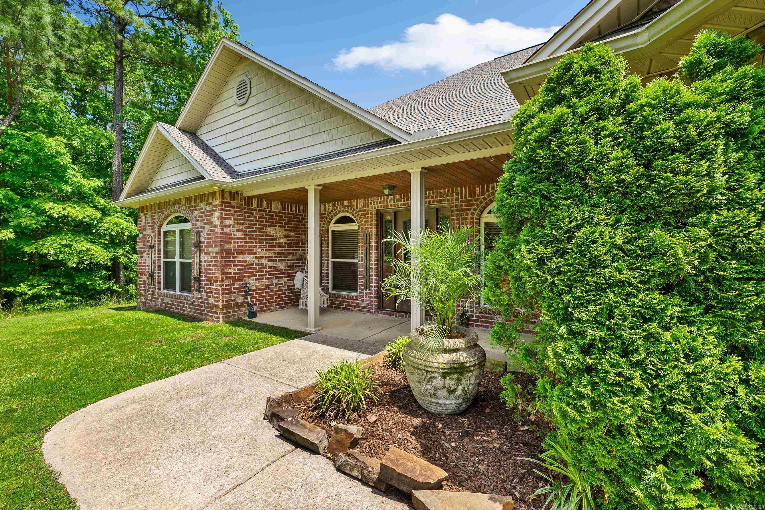 402 Demuth Property Photo 2