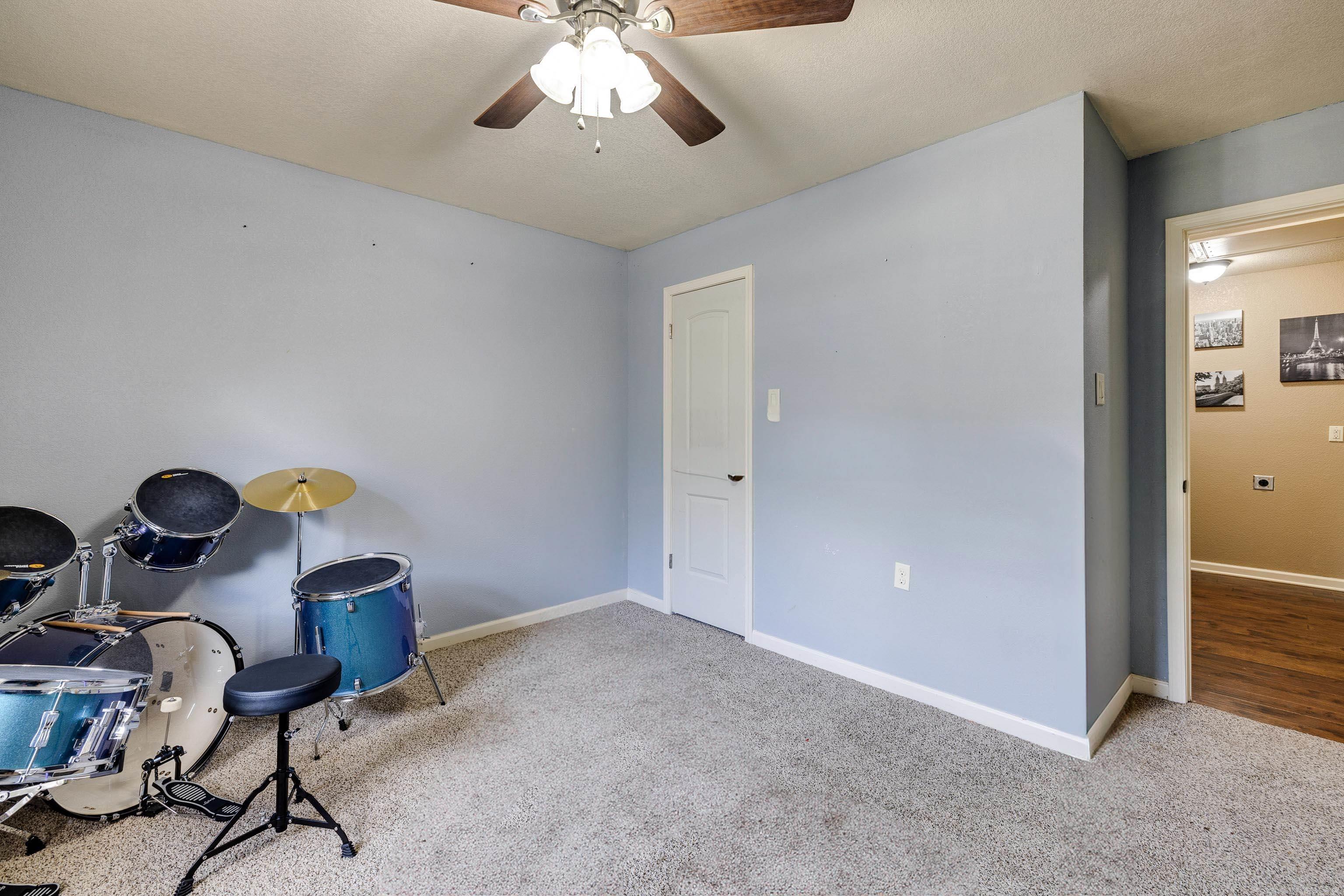 402 Demuth Property Photo 29