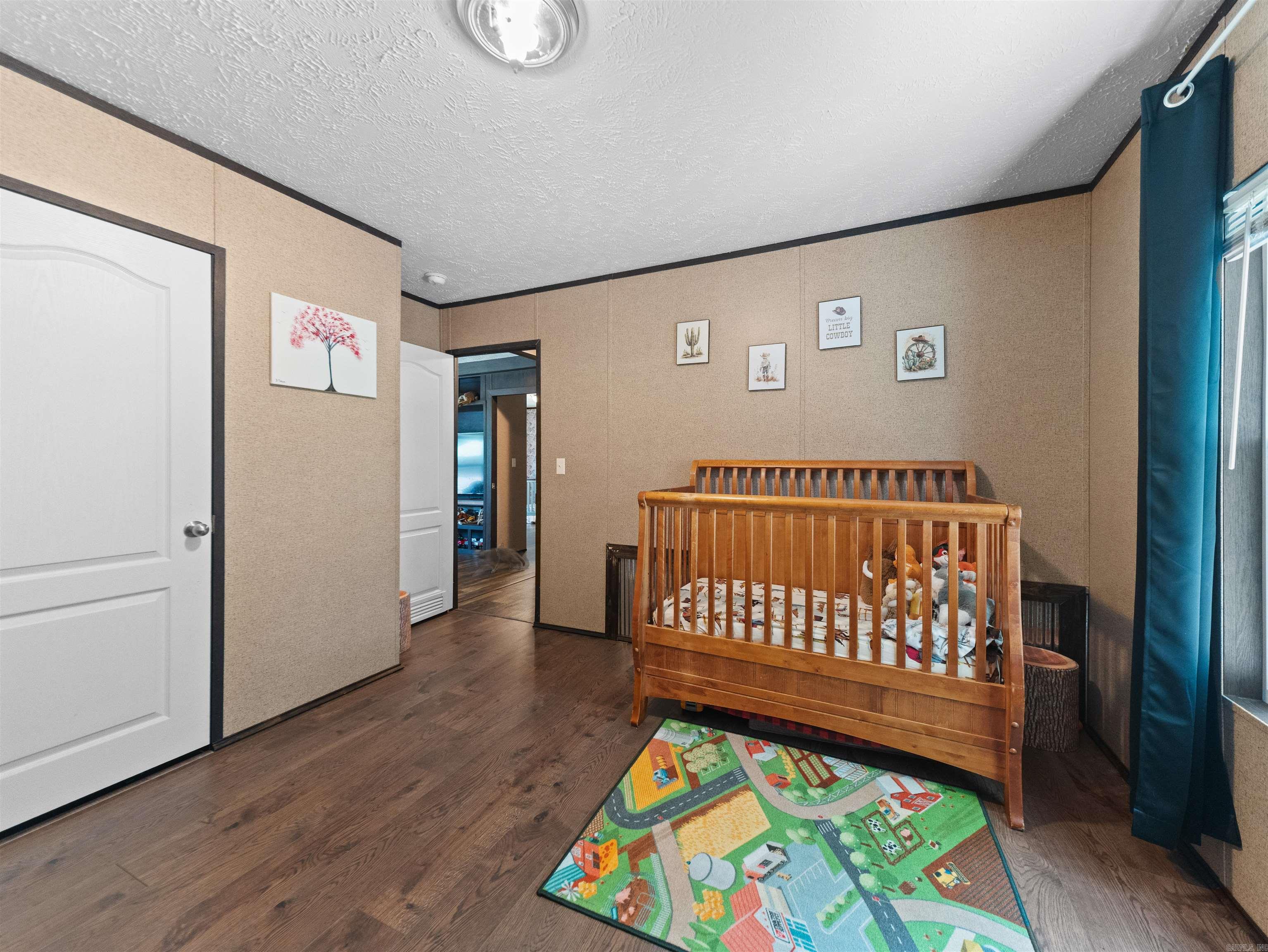 18401 W Highway 28 Property Photo 13