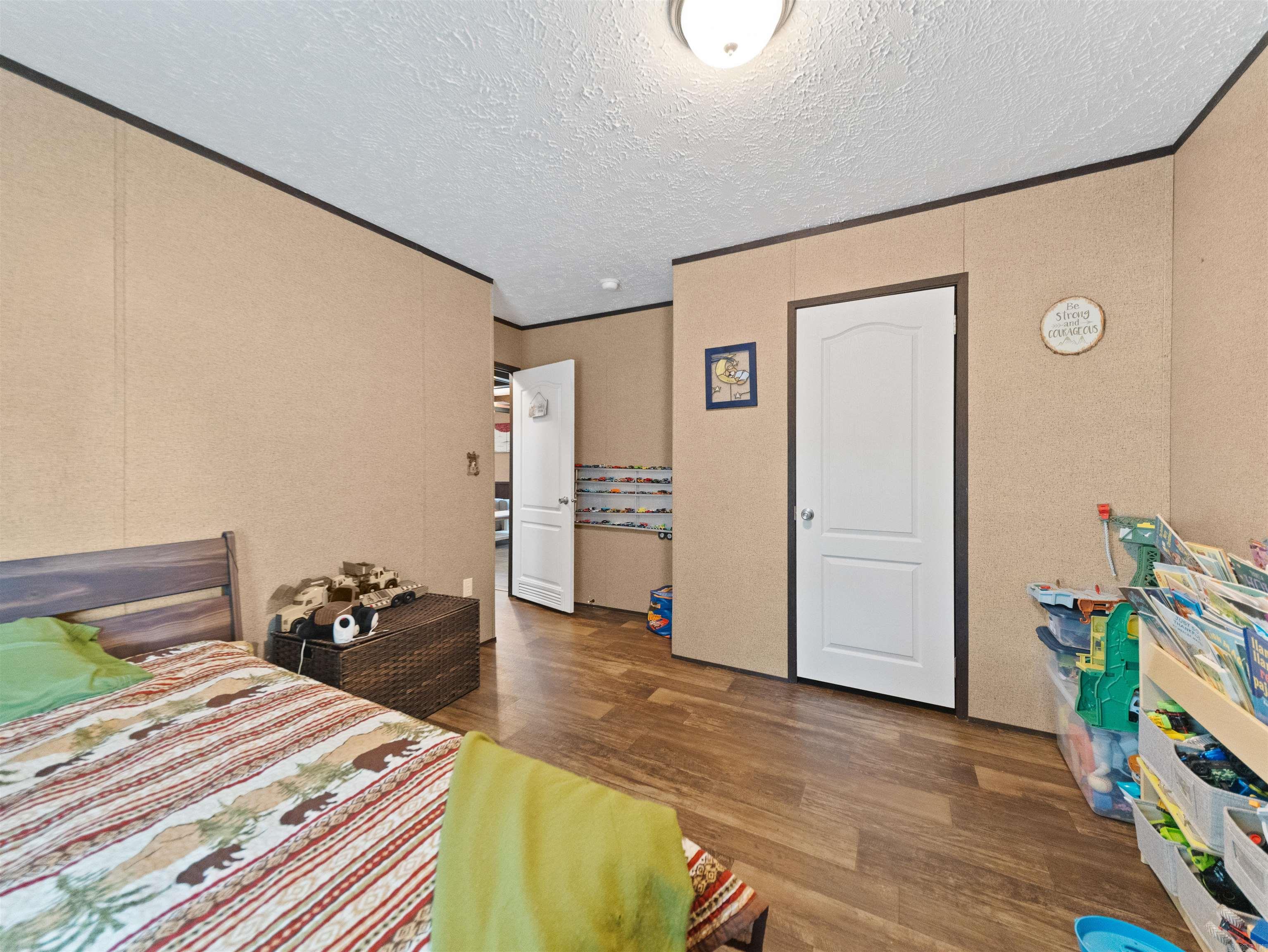 18401 W Highway 28 Property Photo 19