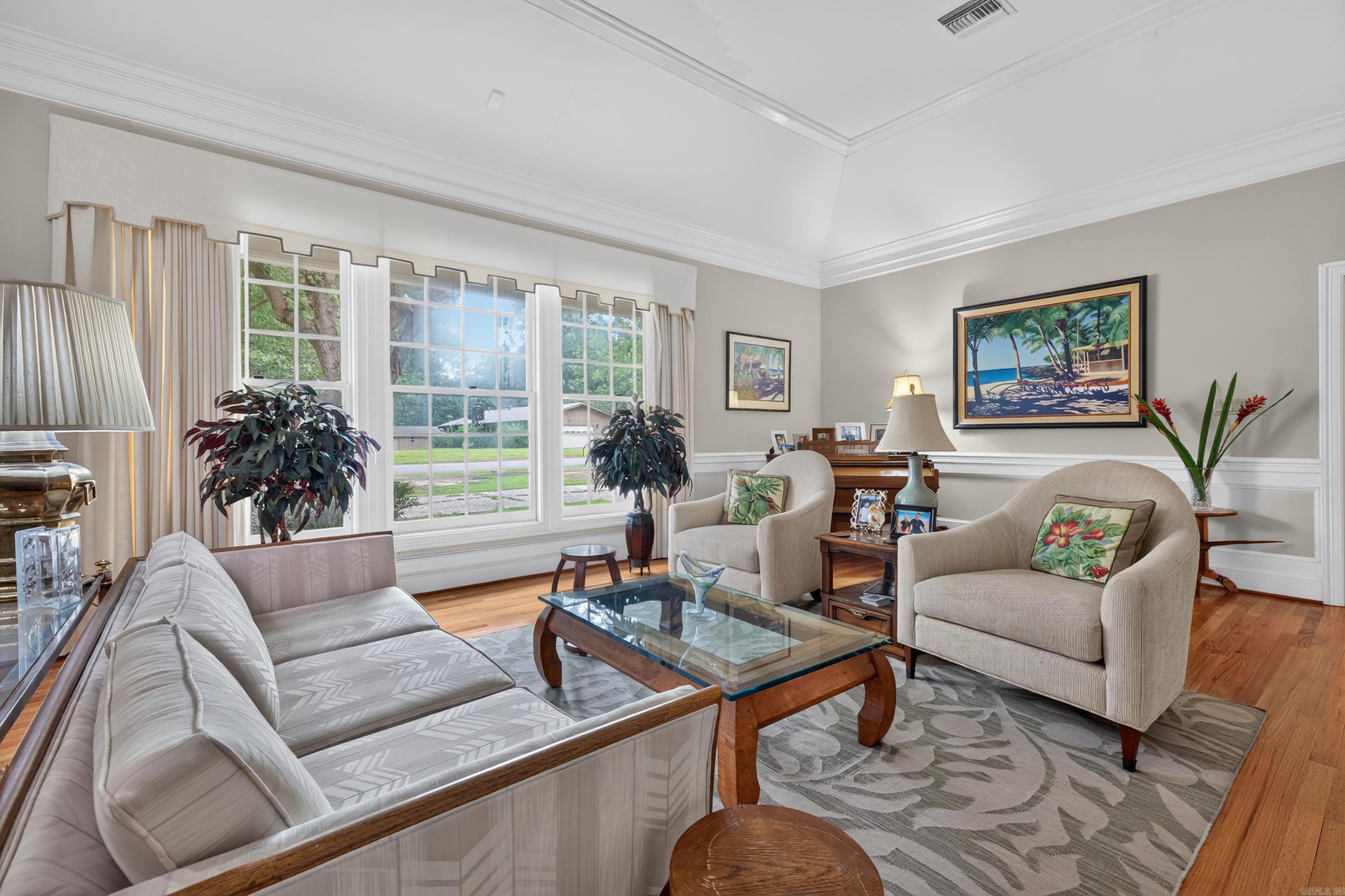 100 Charlotte Drive Property Photo 11
