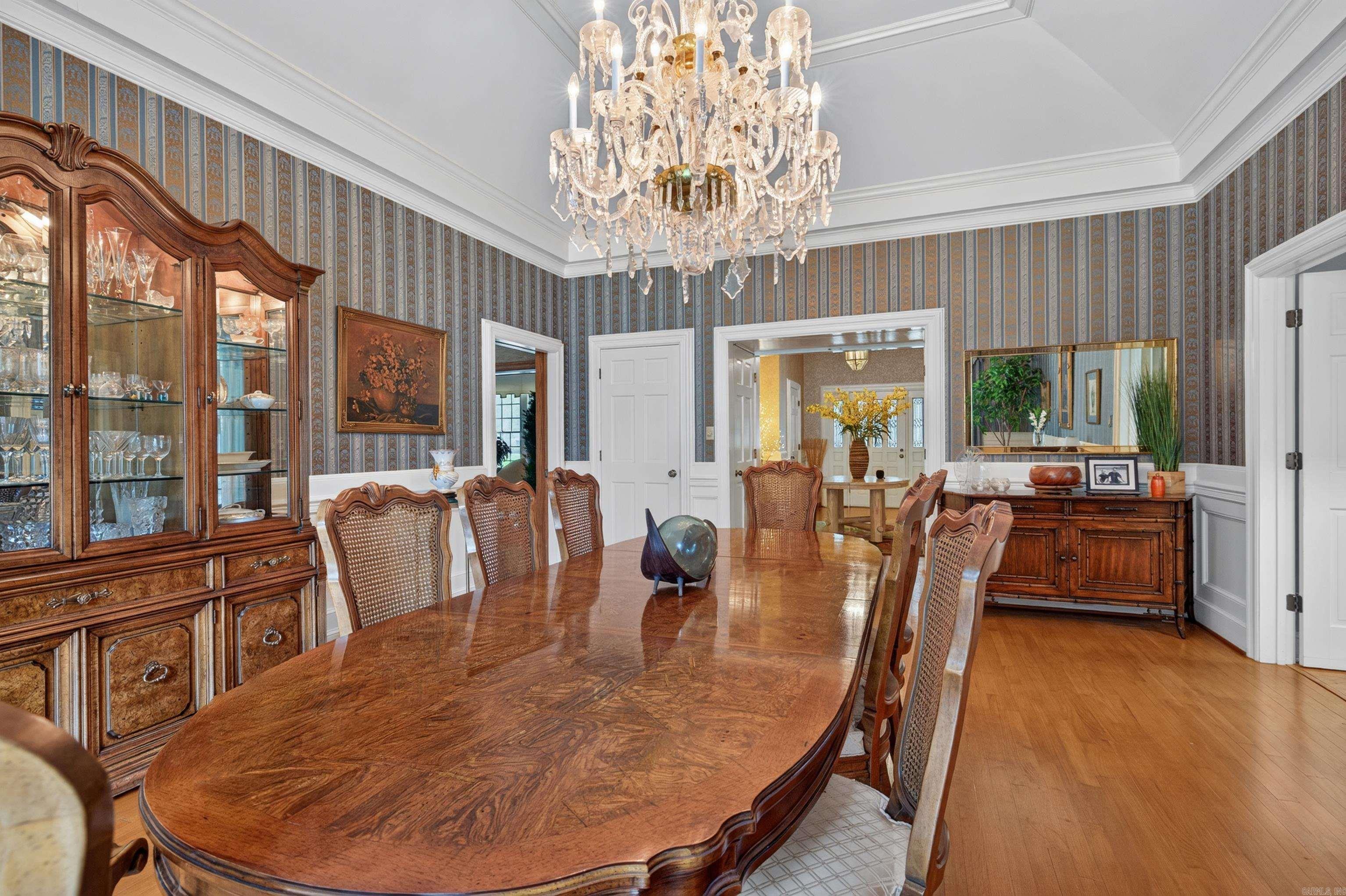 100 Charlotte Drive Property Photo 15