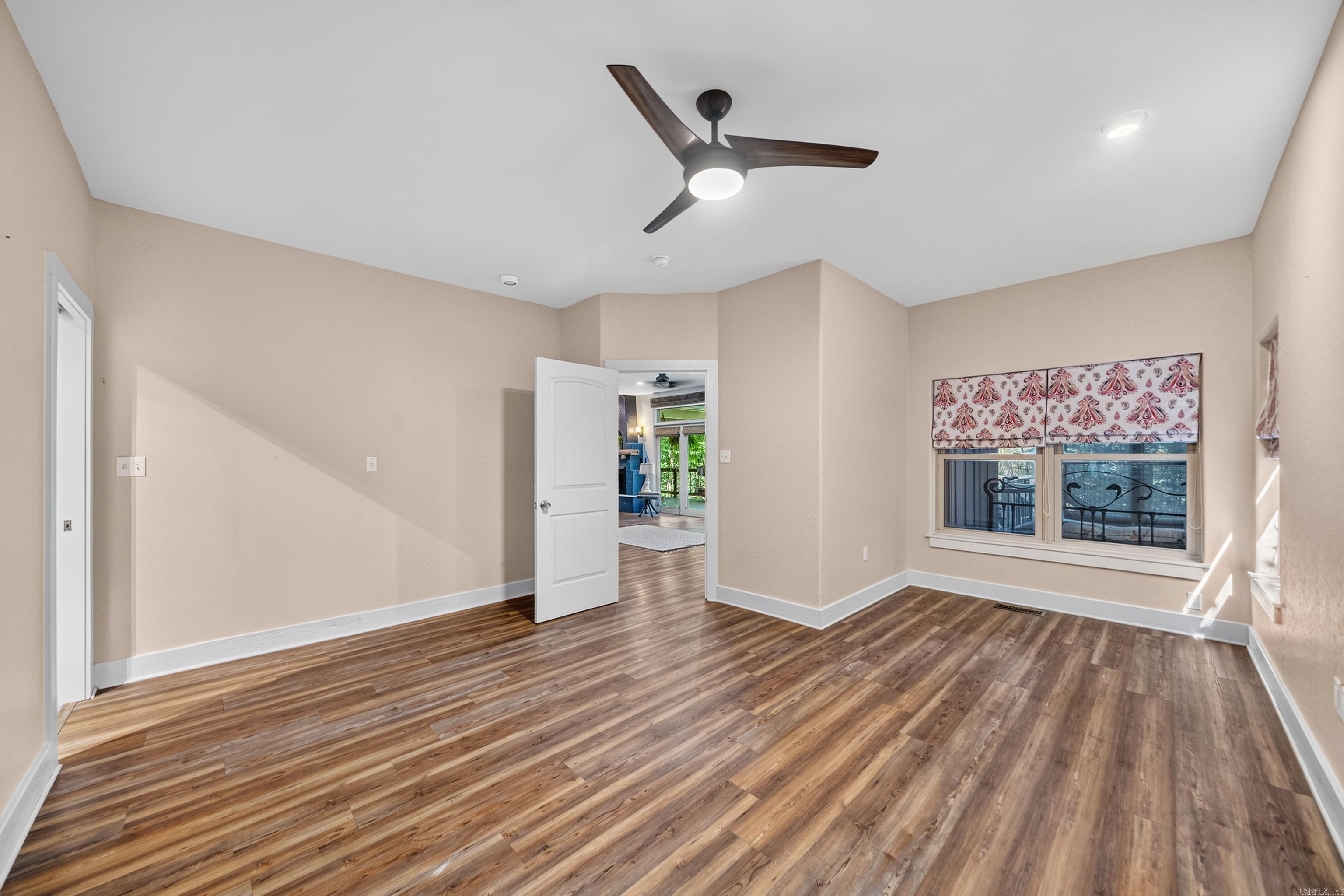 134 Riverpark Drive Property Photo 24