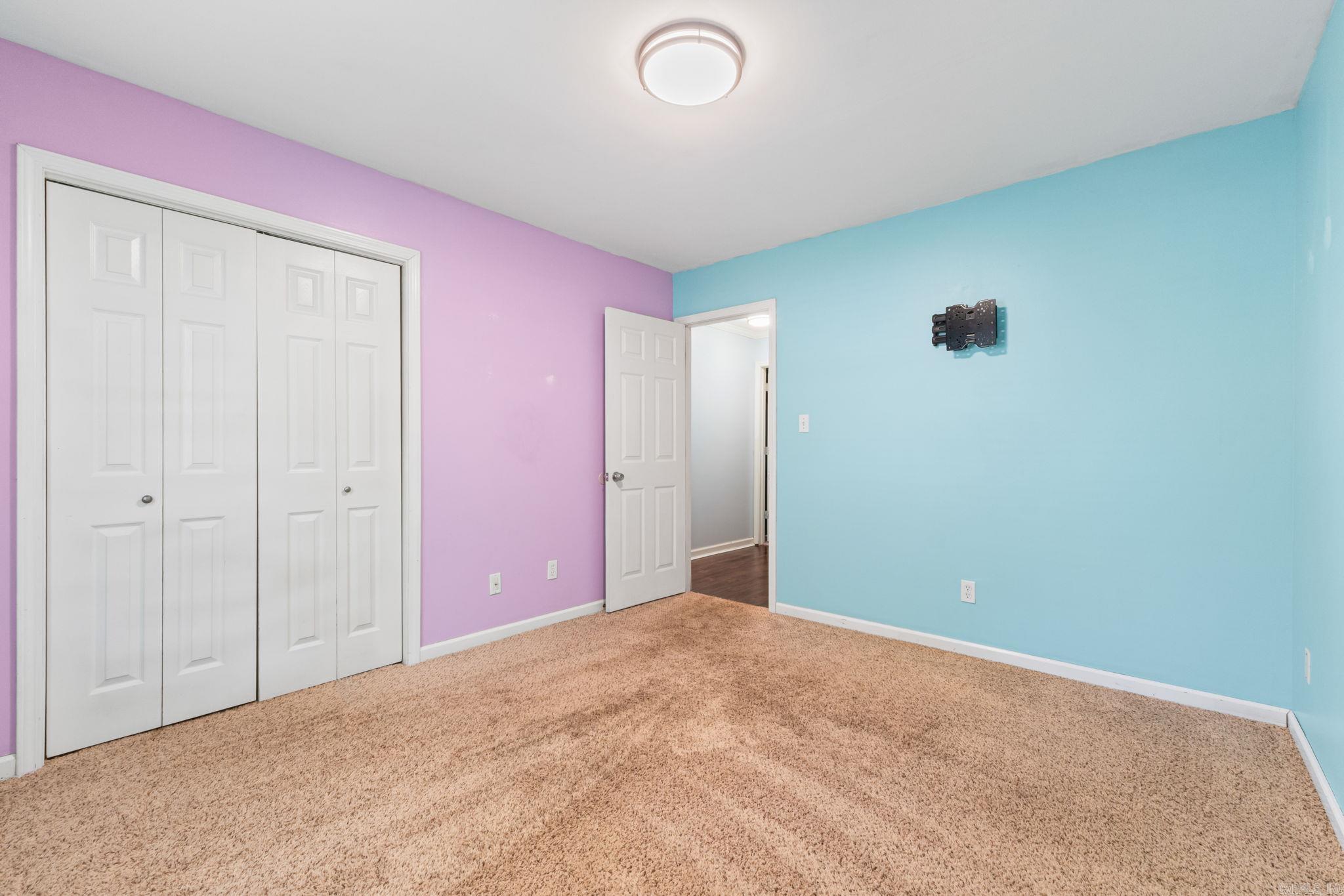 615 Grandview Street Property Photo 25