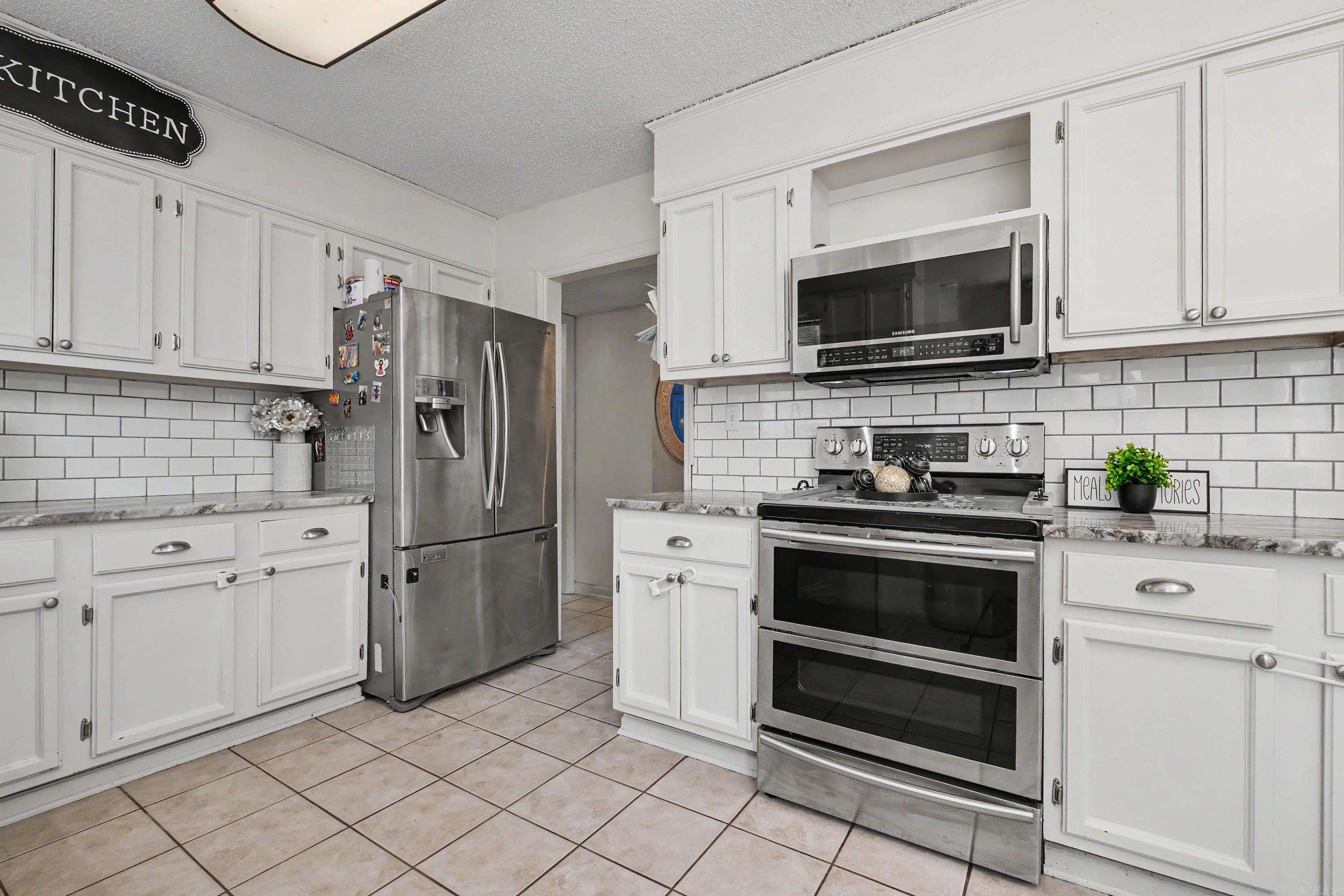 87 Stoneledge Drive Property Photo 7