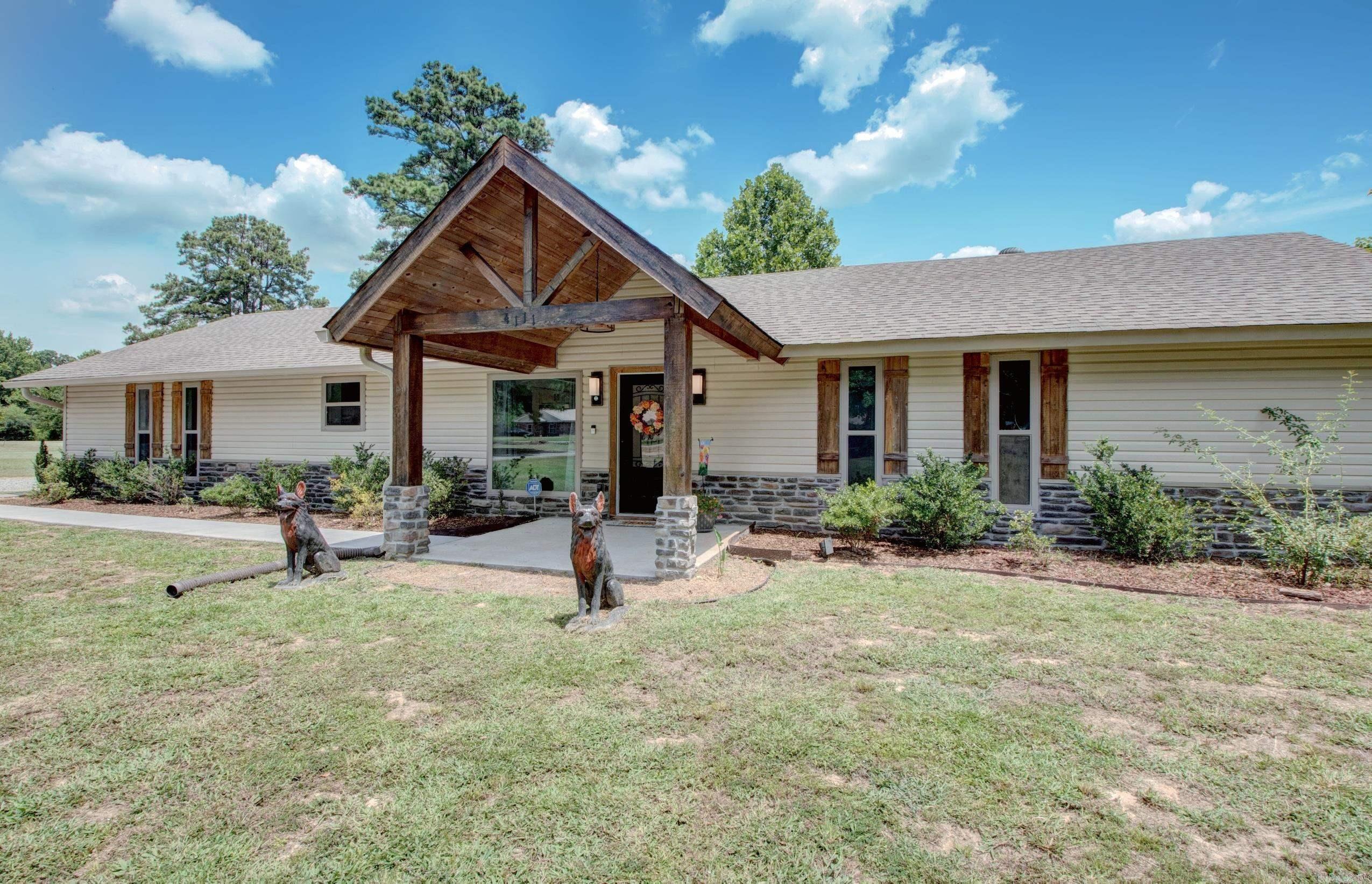 4111 Ryburn Road Property Photo 1