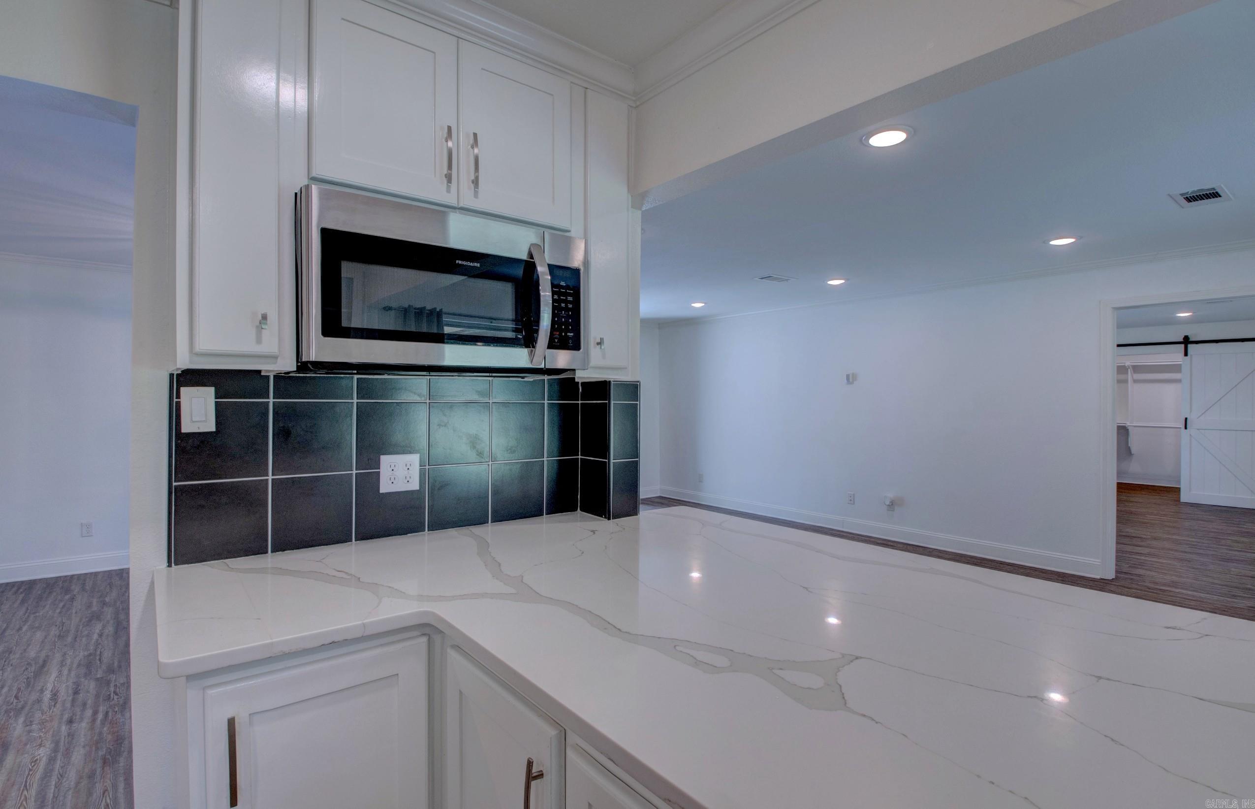 4111 Ryburn Road Property Photo 10