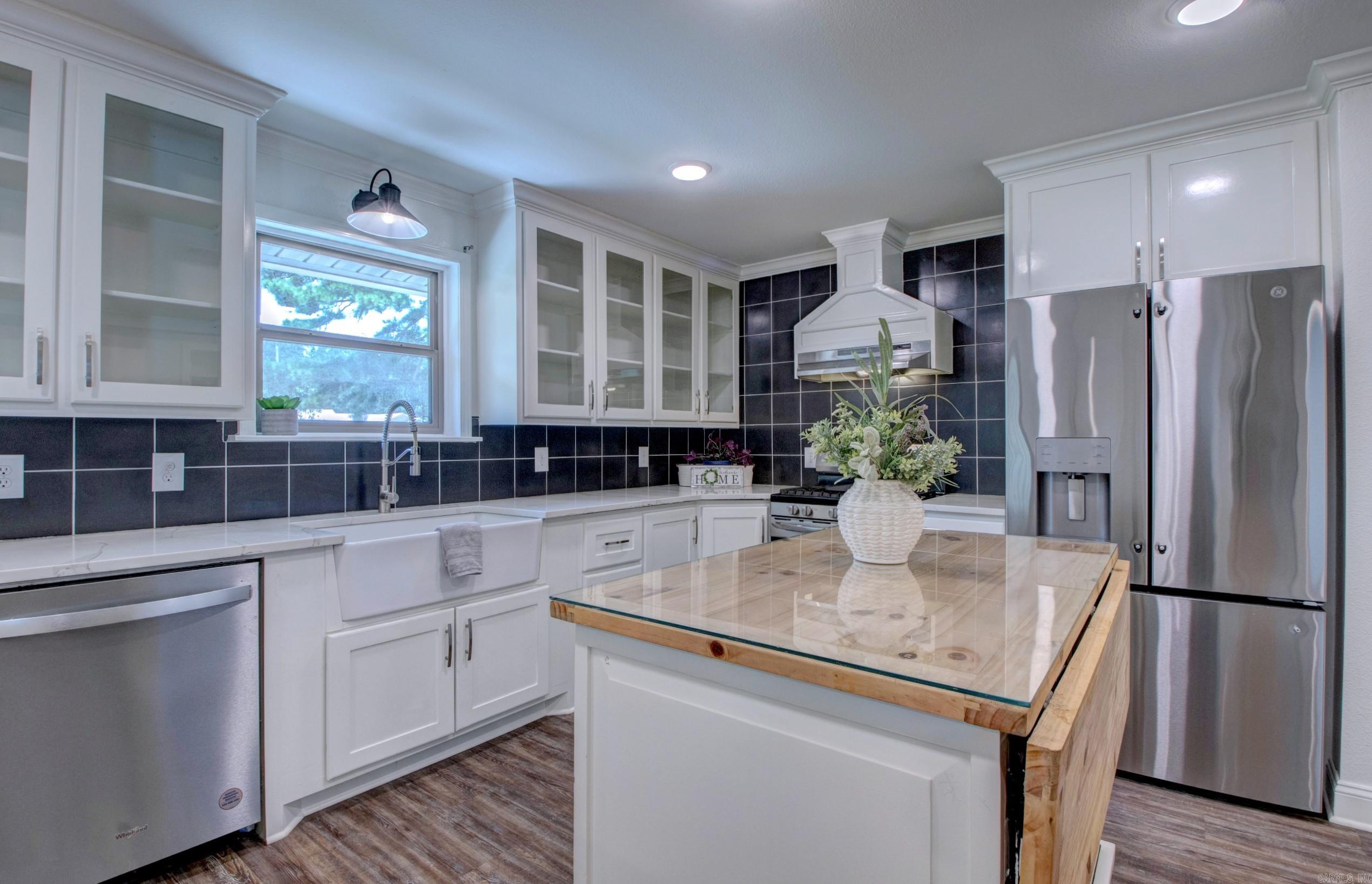 4111 Ryburn Road Property Photo 13