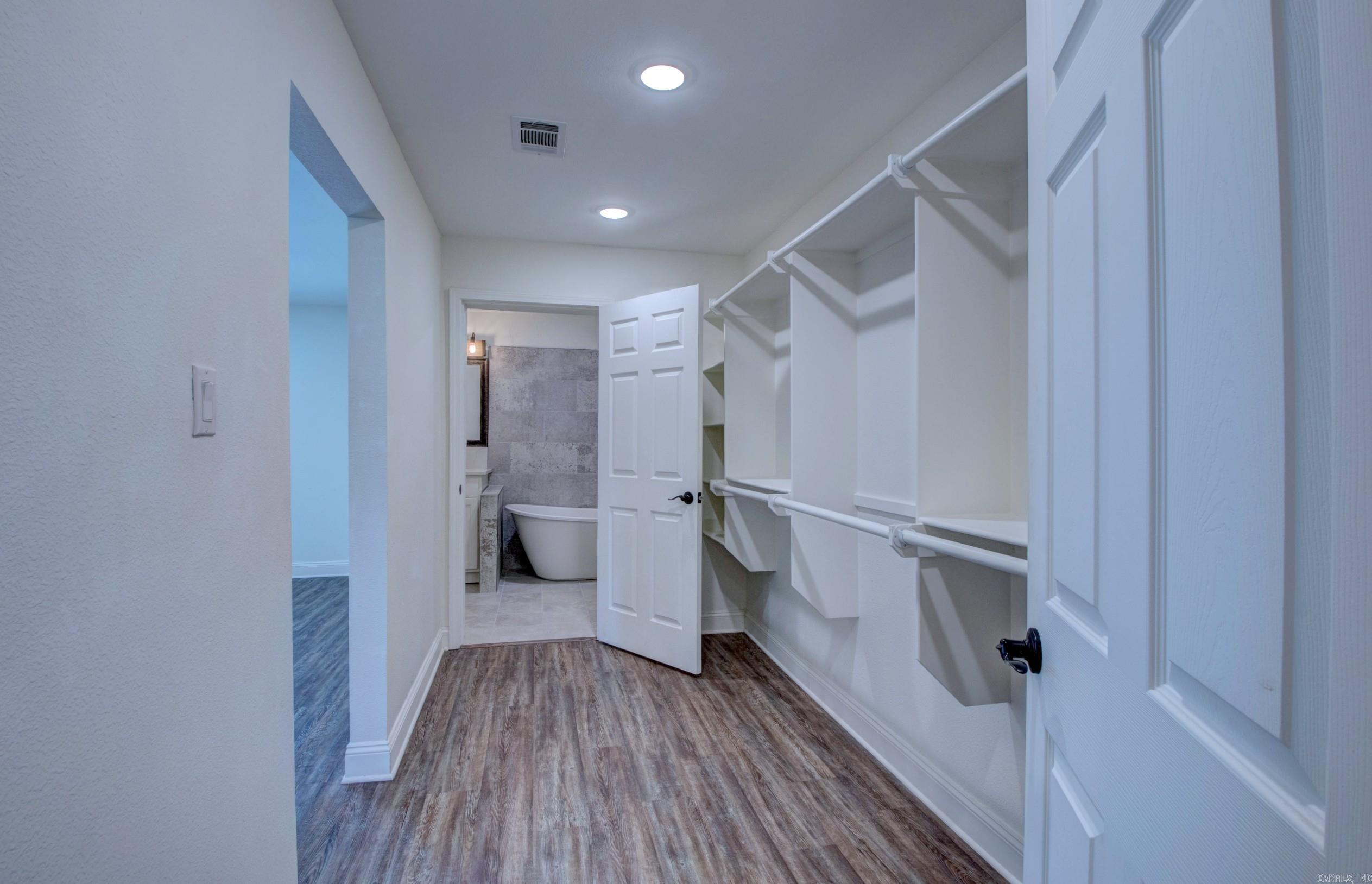 4111 Ryburn Road Property Photo 28