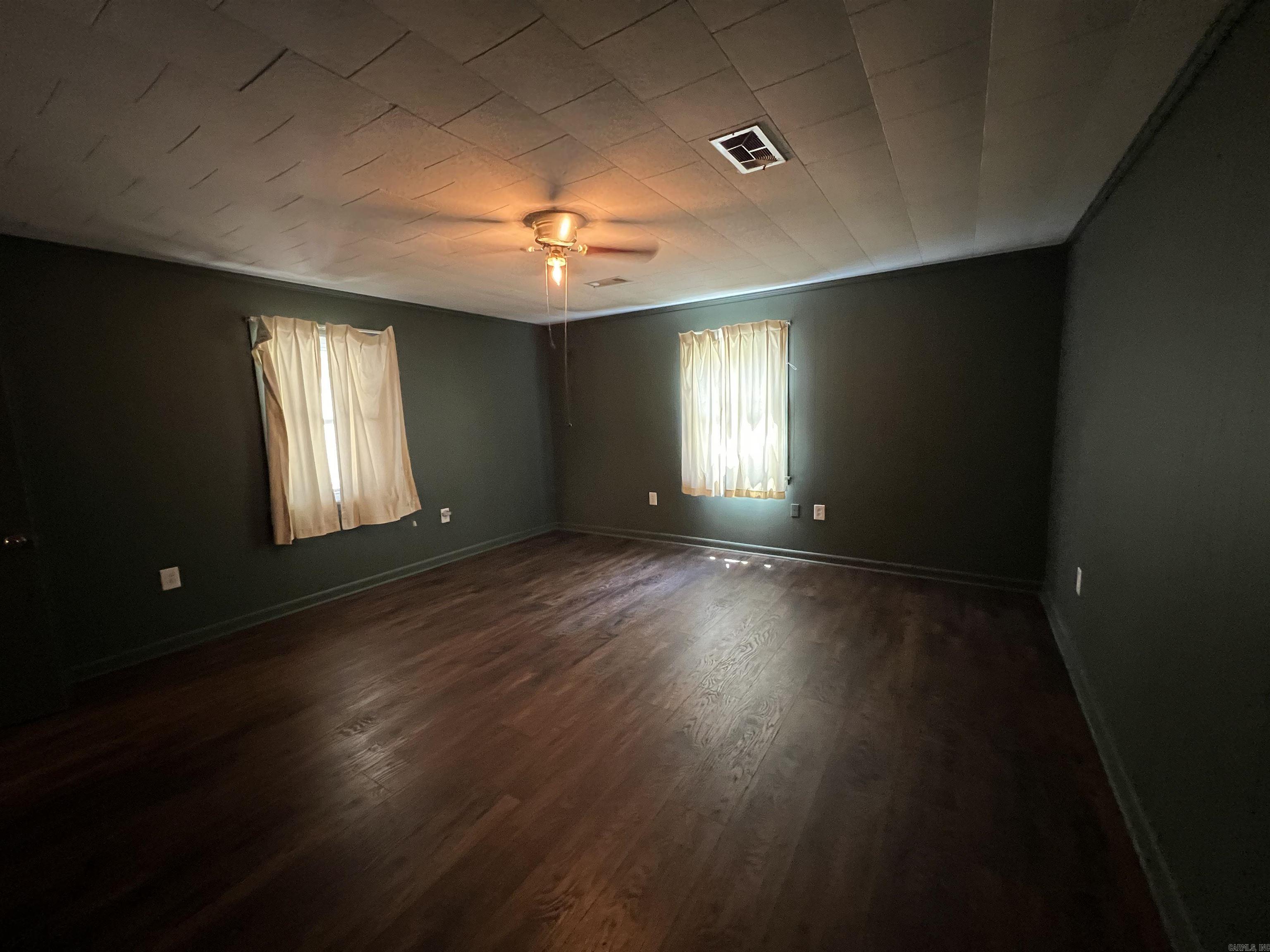 303 W Pine Street Property Photo 15
