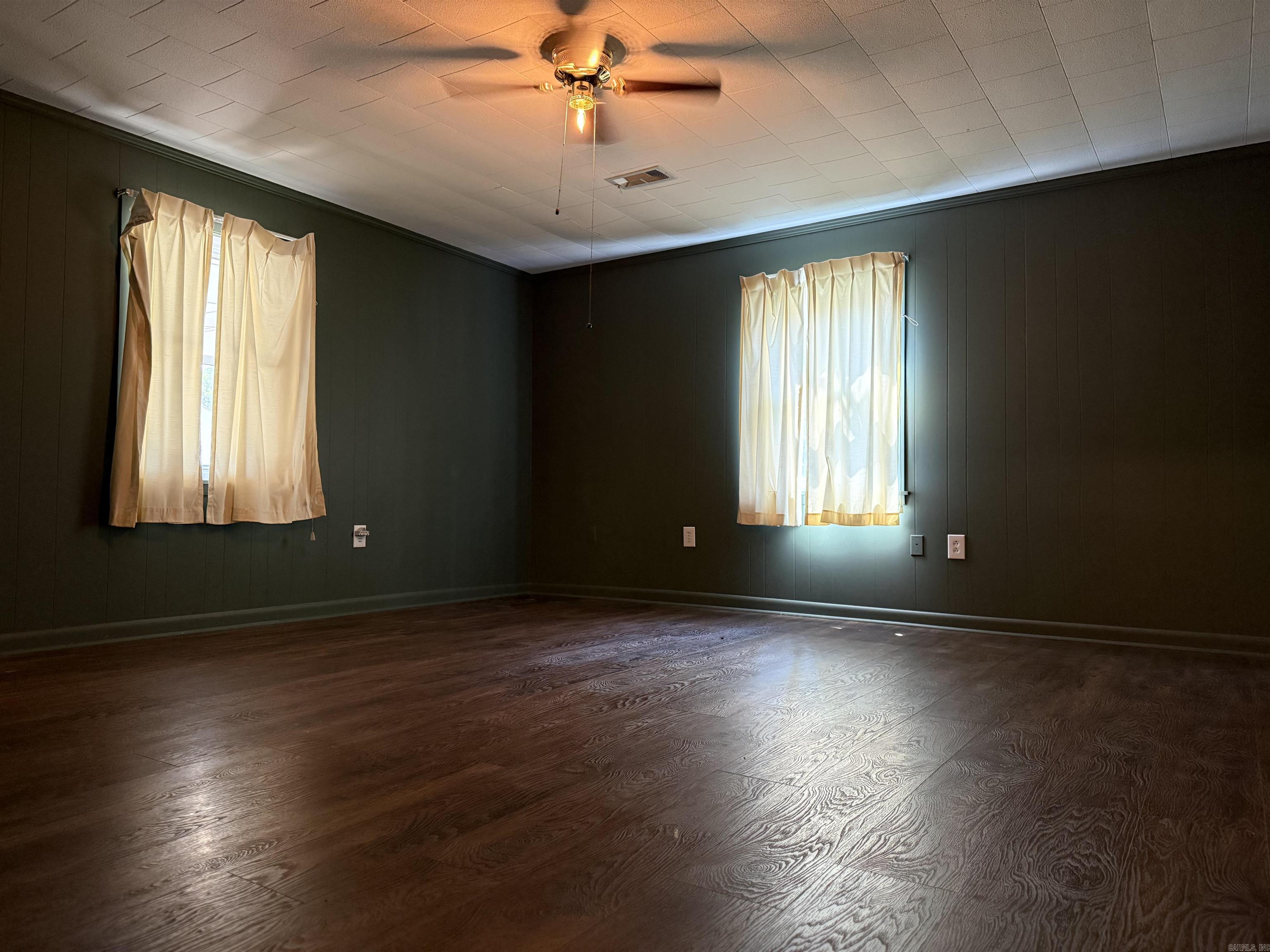 303 W Pine Street Property Photo 18