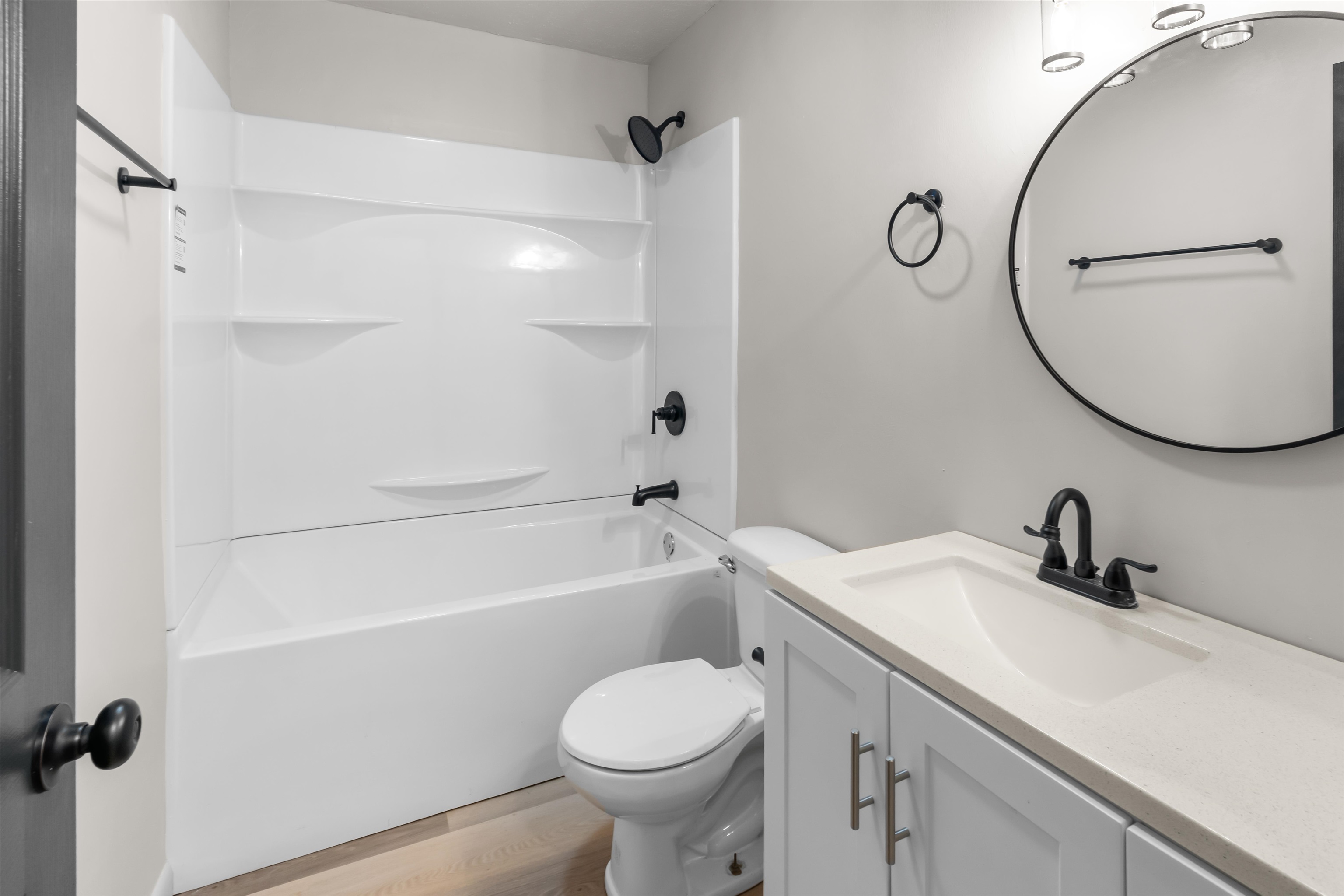 284 Burgundy Pl. Property Photo 11