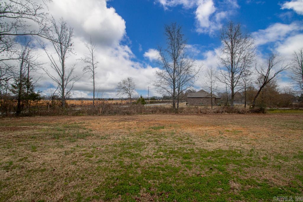 422 Highway 225 W Property Photo 9