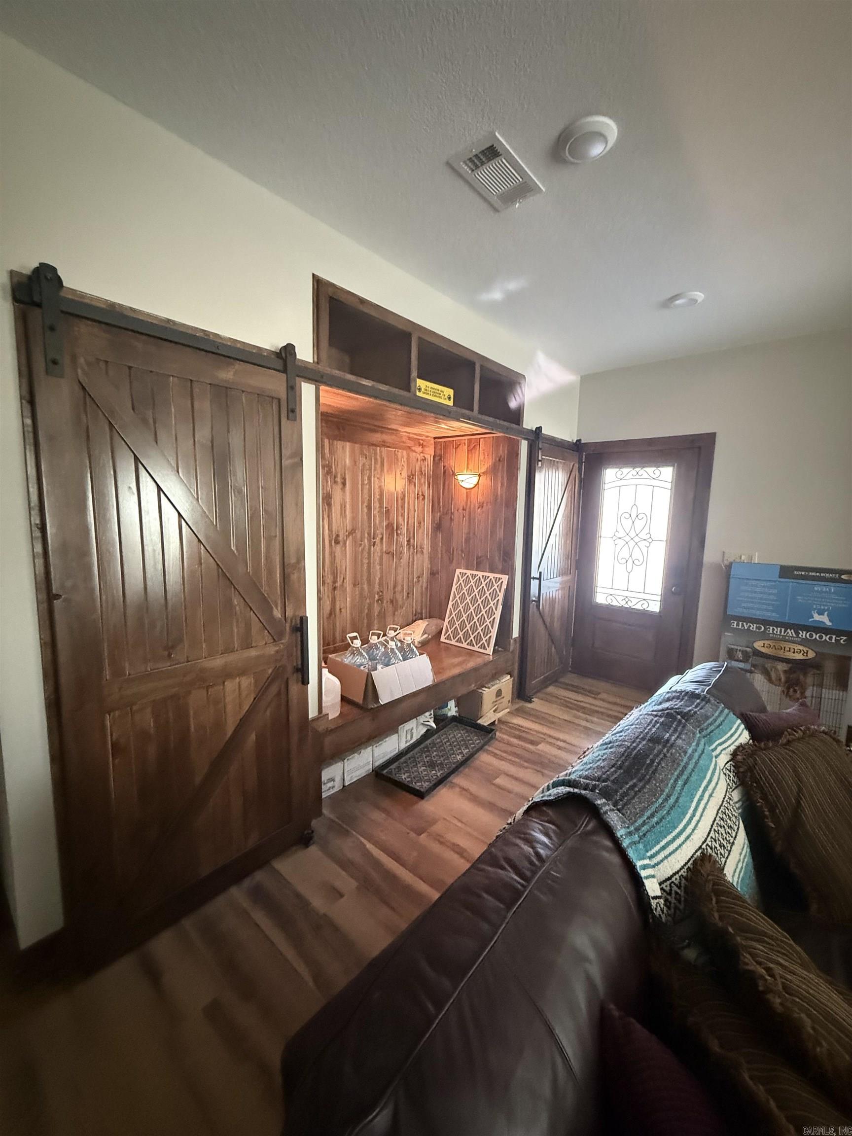 548c Cornerstone Road Property Photo 6