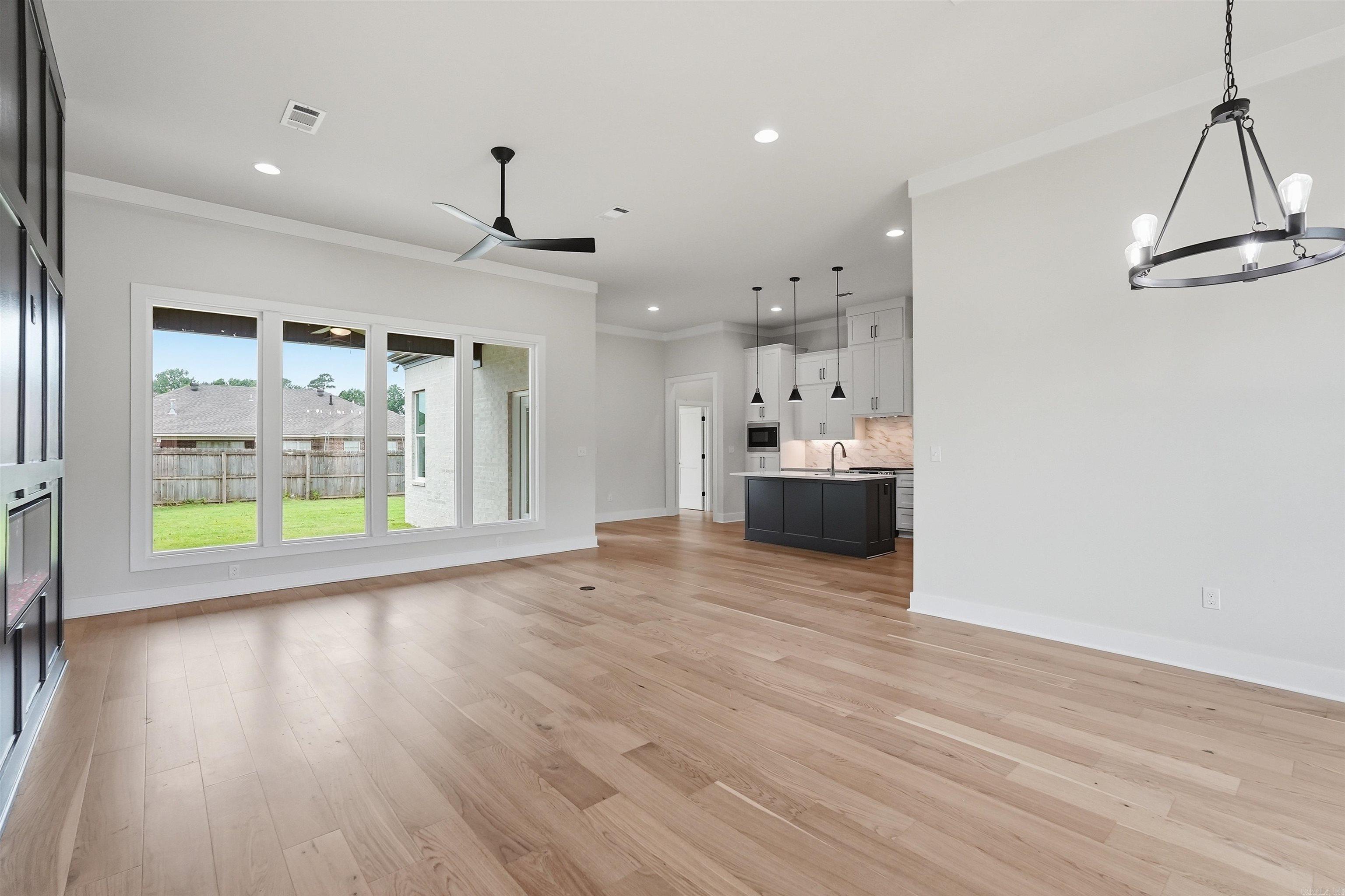 110 Sanibel Circle Property Photo 9
