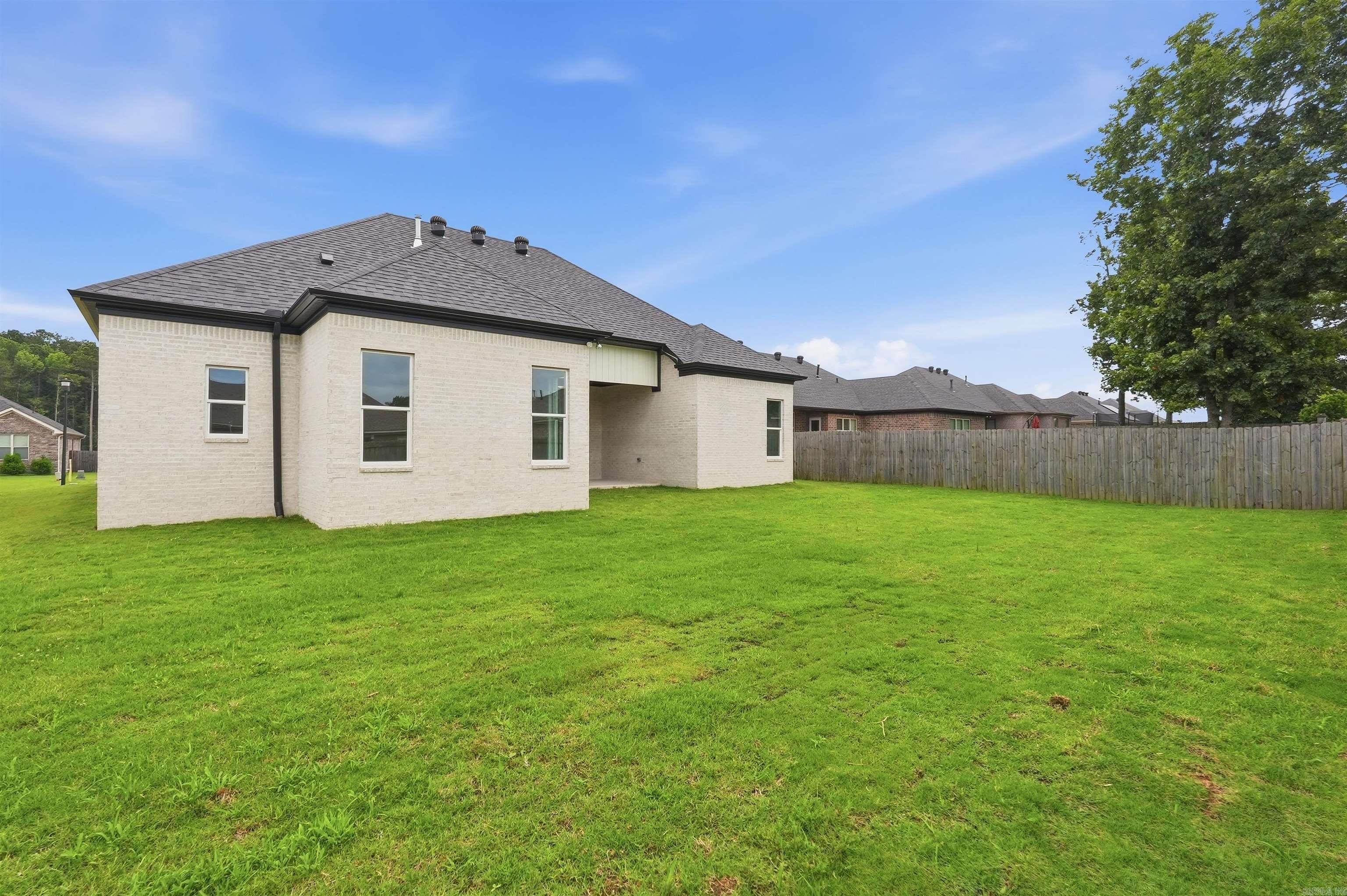 110 Sanibel Circle Property Photo 40