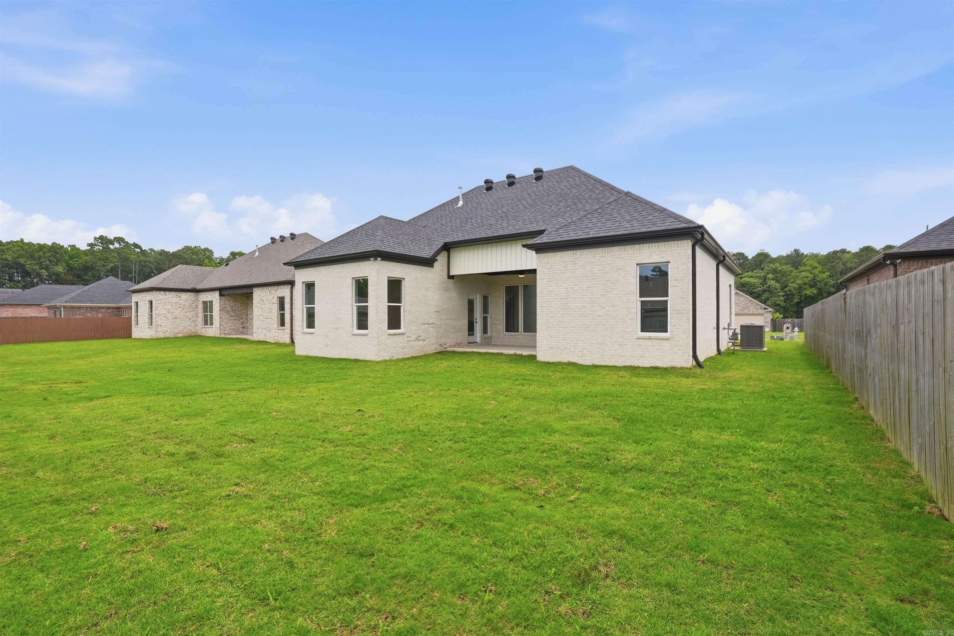 110 Sanibel Circle Property Photo 42