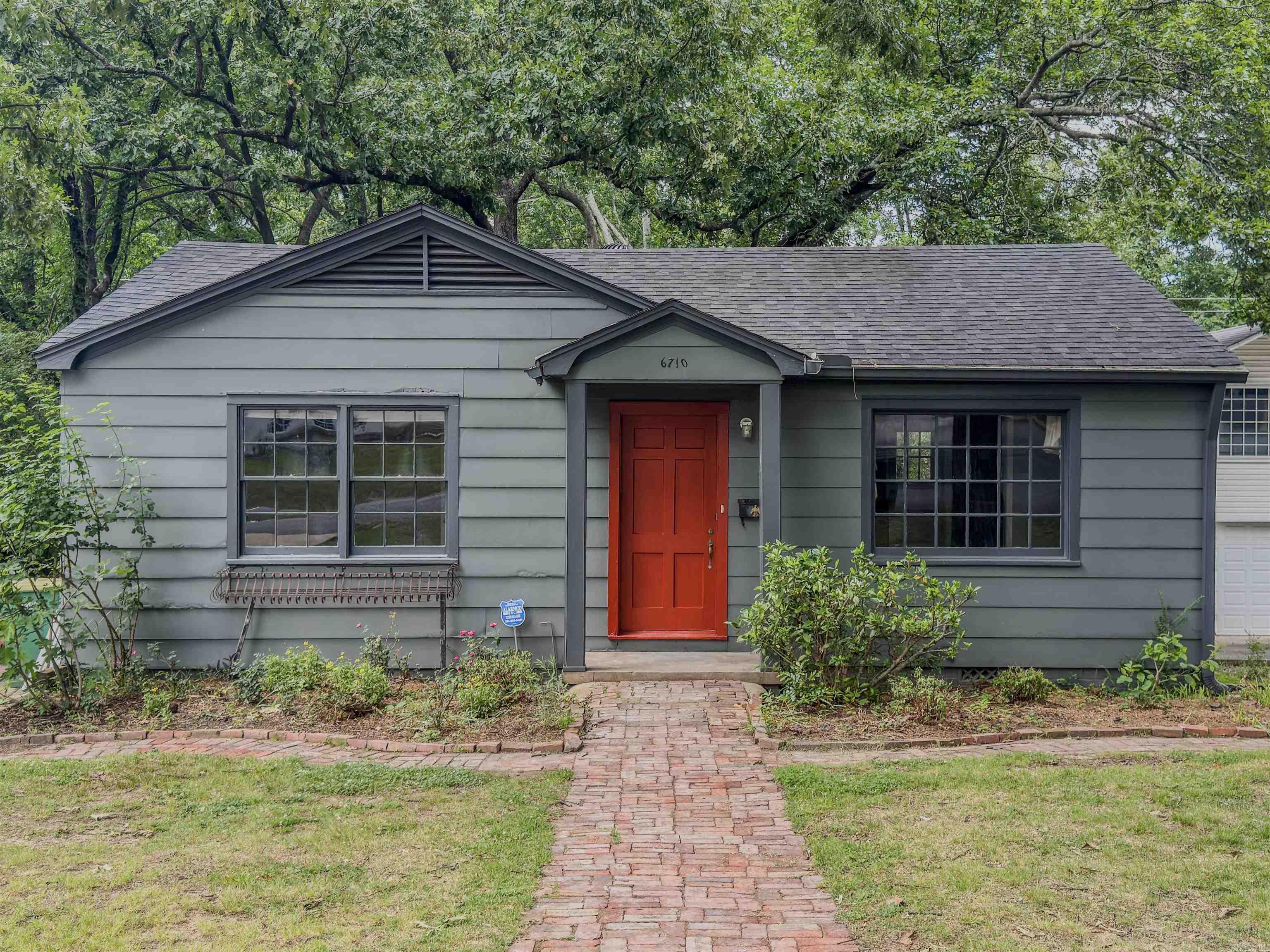 6710 Kavanaugh Pl Property Photo 1