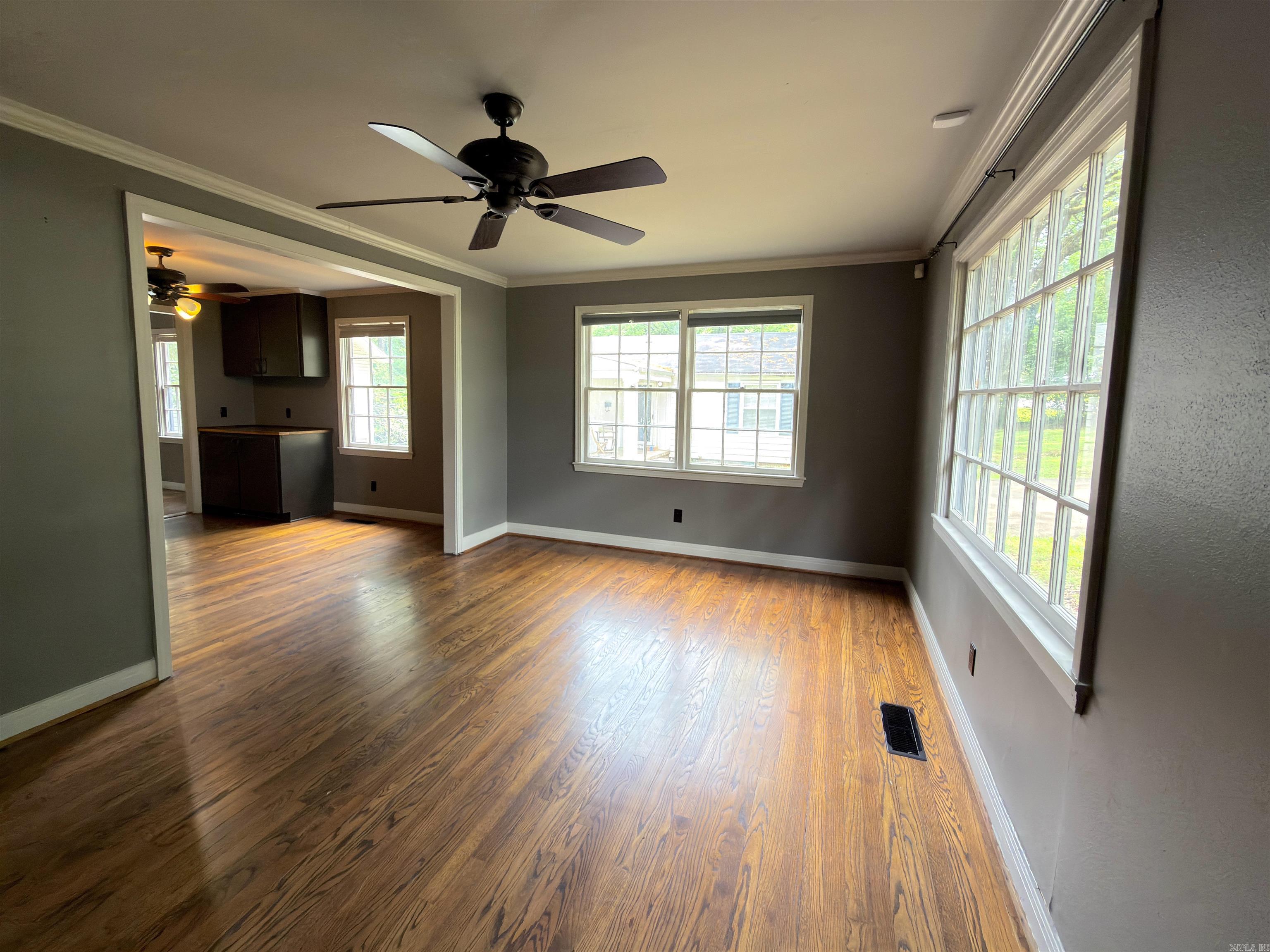 6710 Kavanaugh Pl Property Photo 3