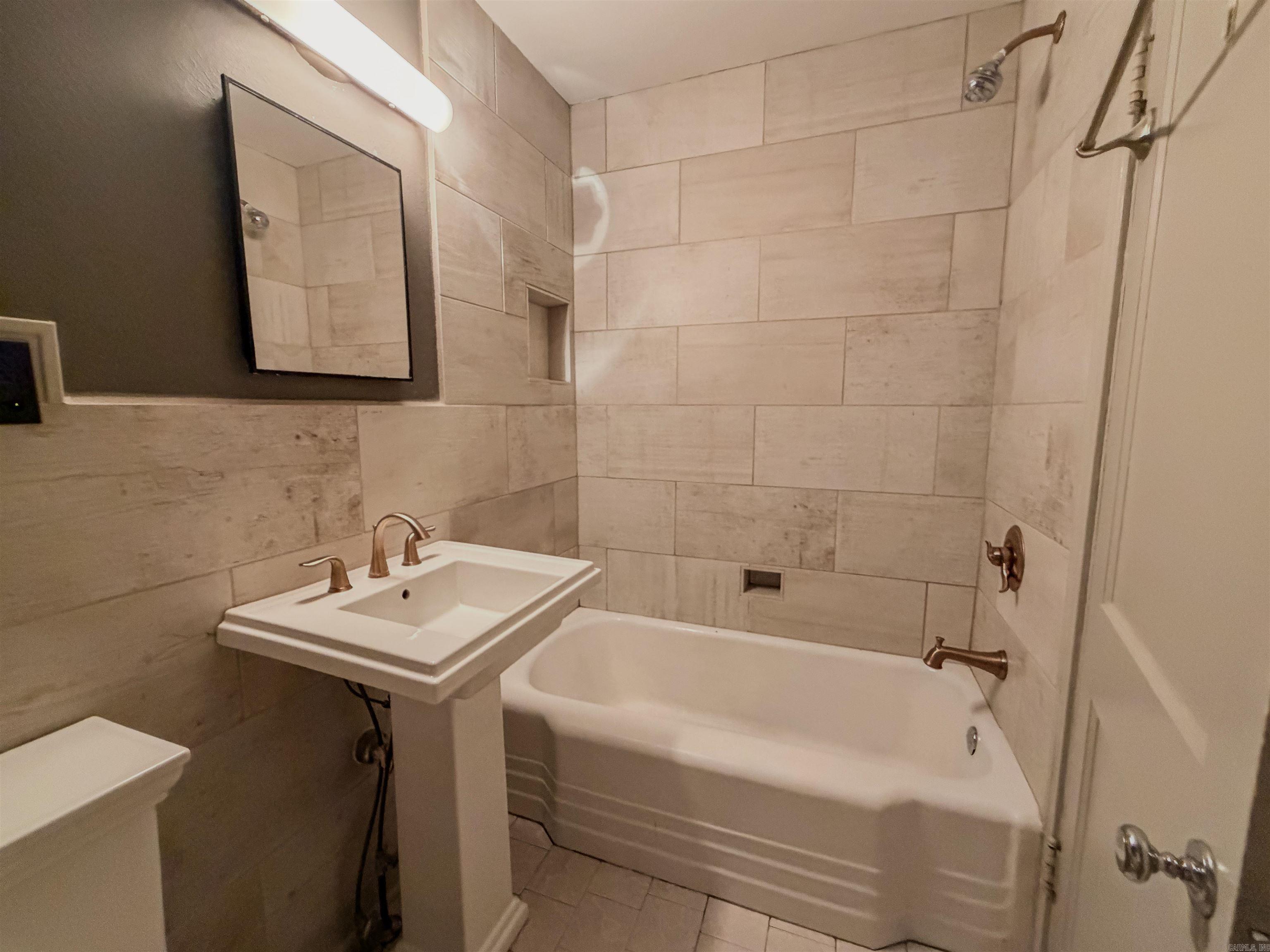 6710 Kavanaugh Pl Property Photo 15