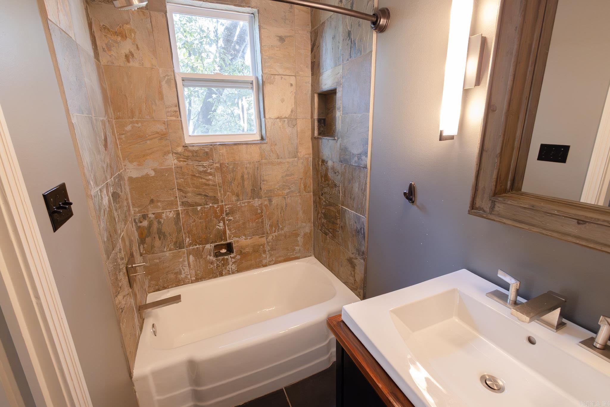 6710 Kavanaugh Pl Property Photo 16