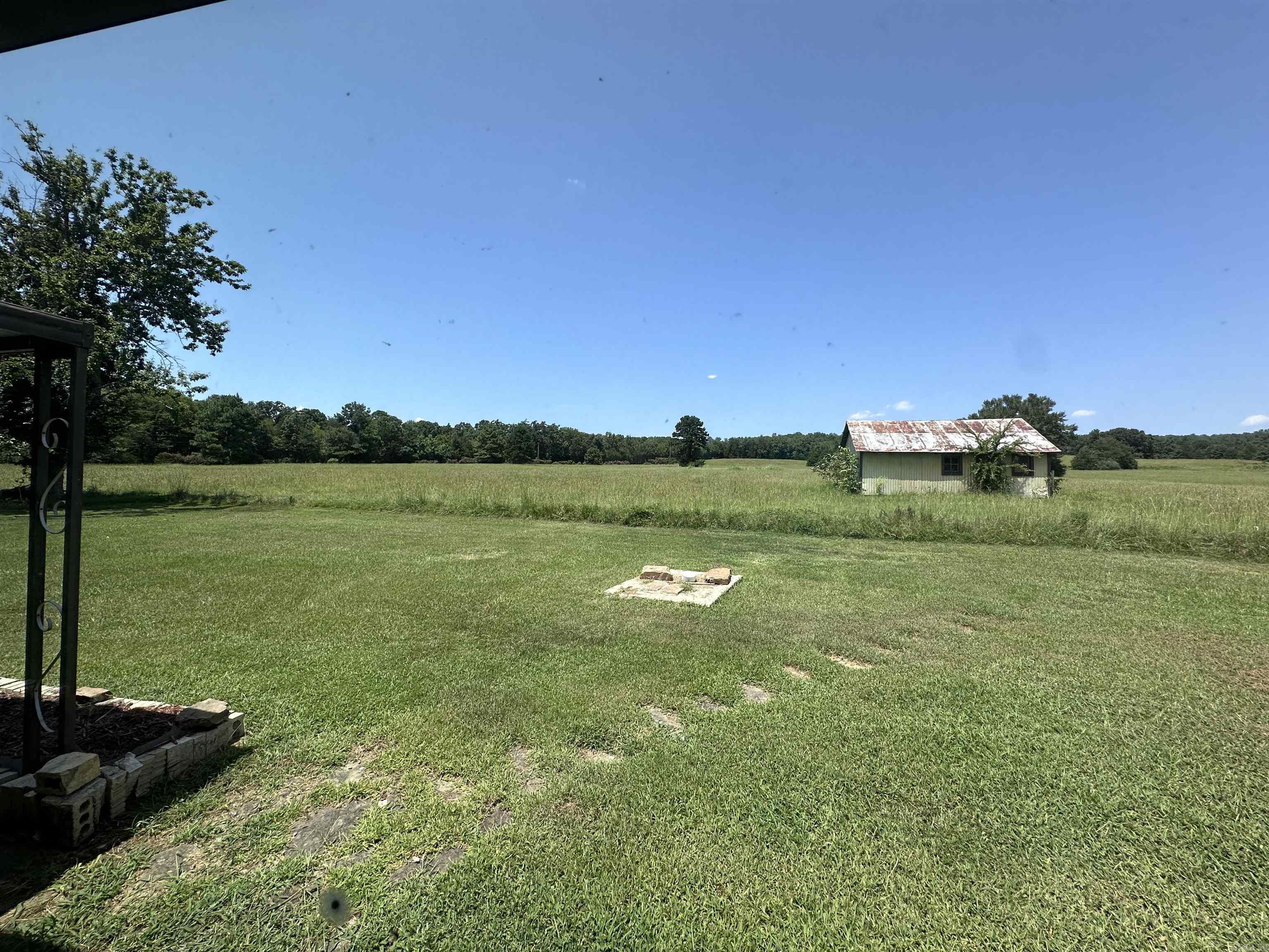 403 Hwy 285 E Property Photo 24