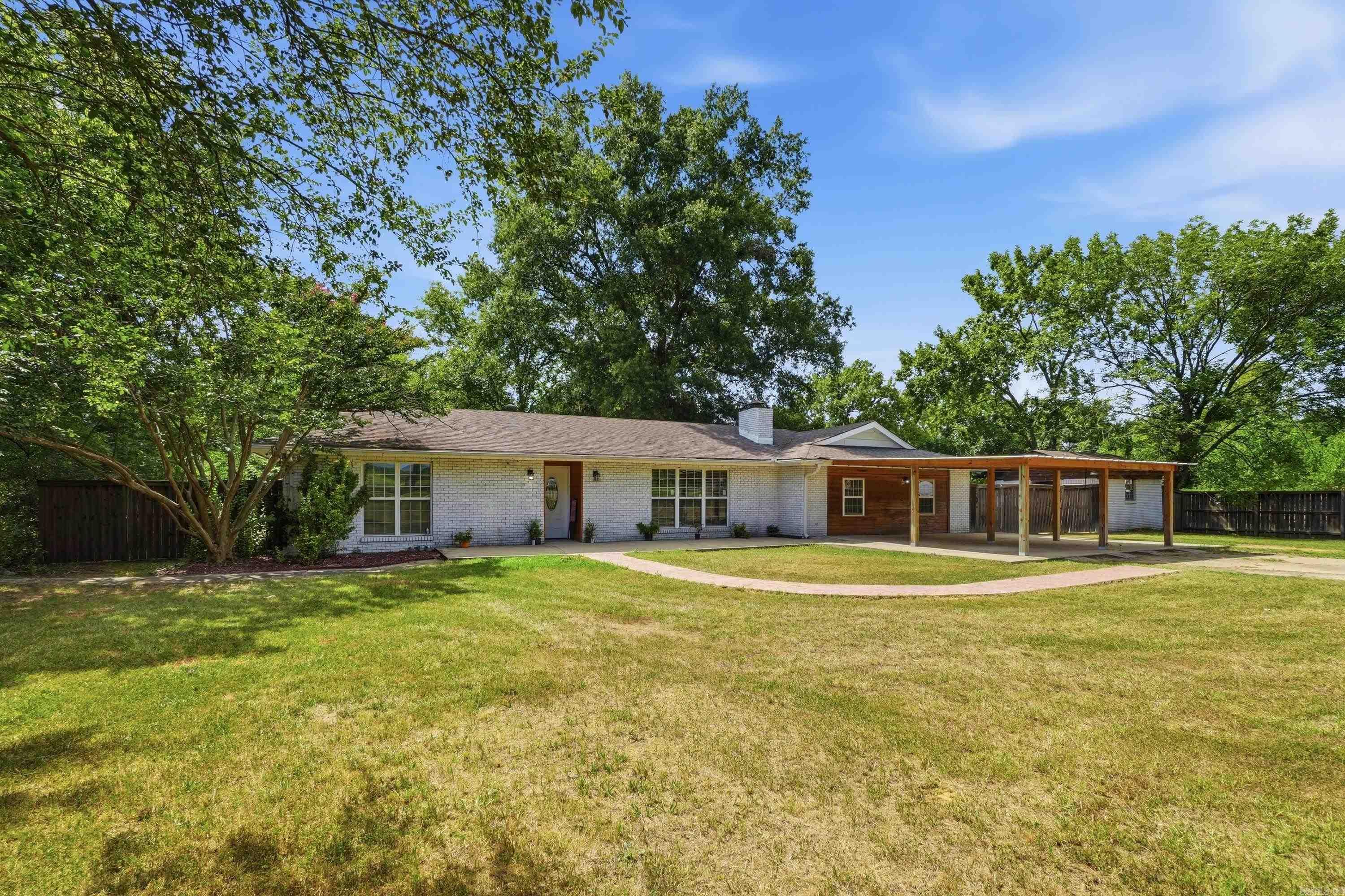 225 E German Lane Property Photo 1