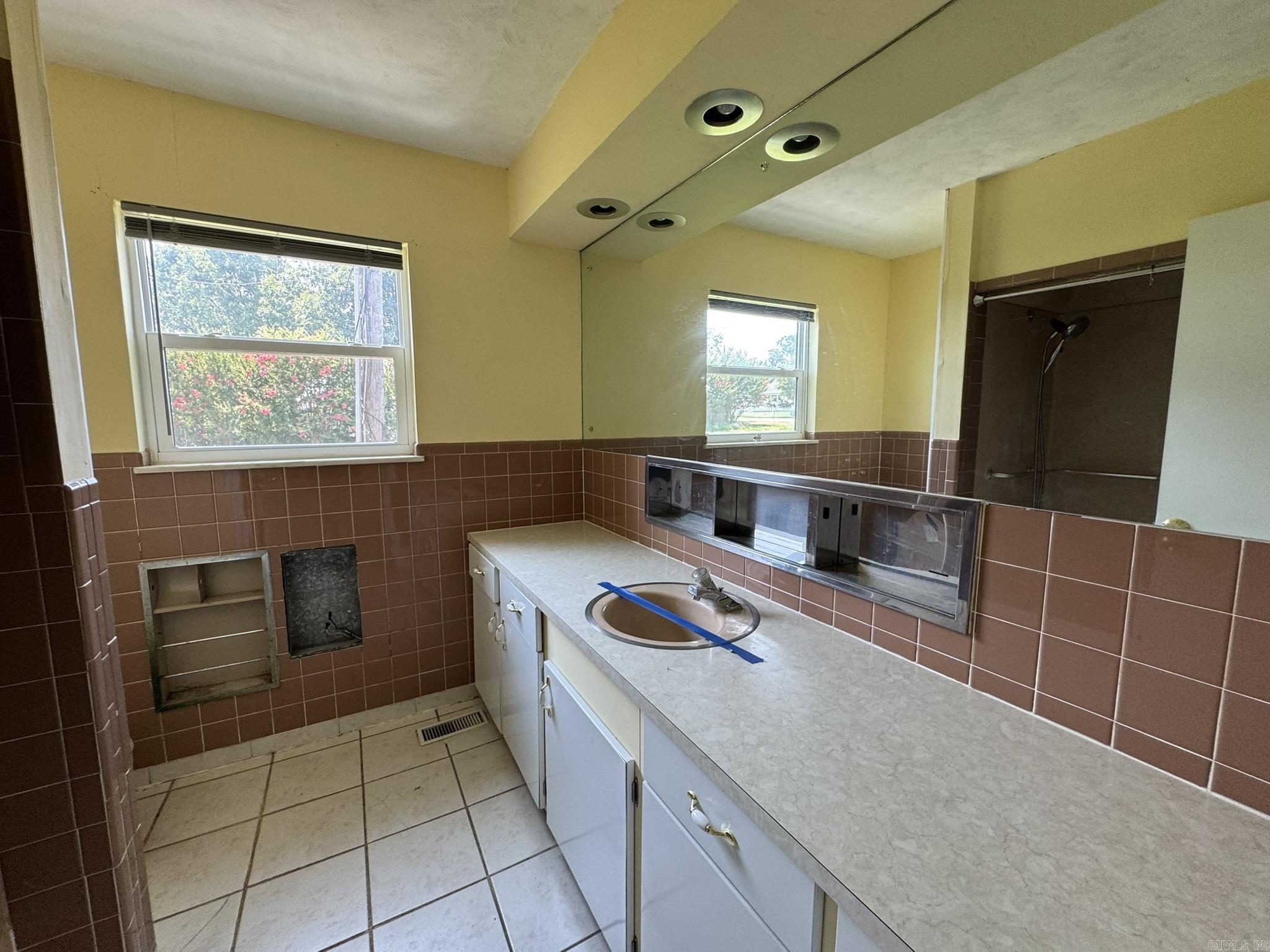 17 Cr 830 Property Photo 15