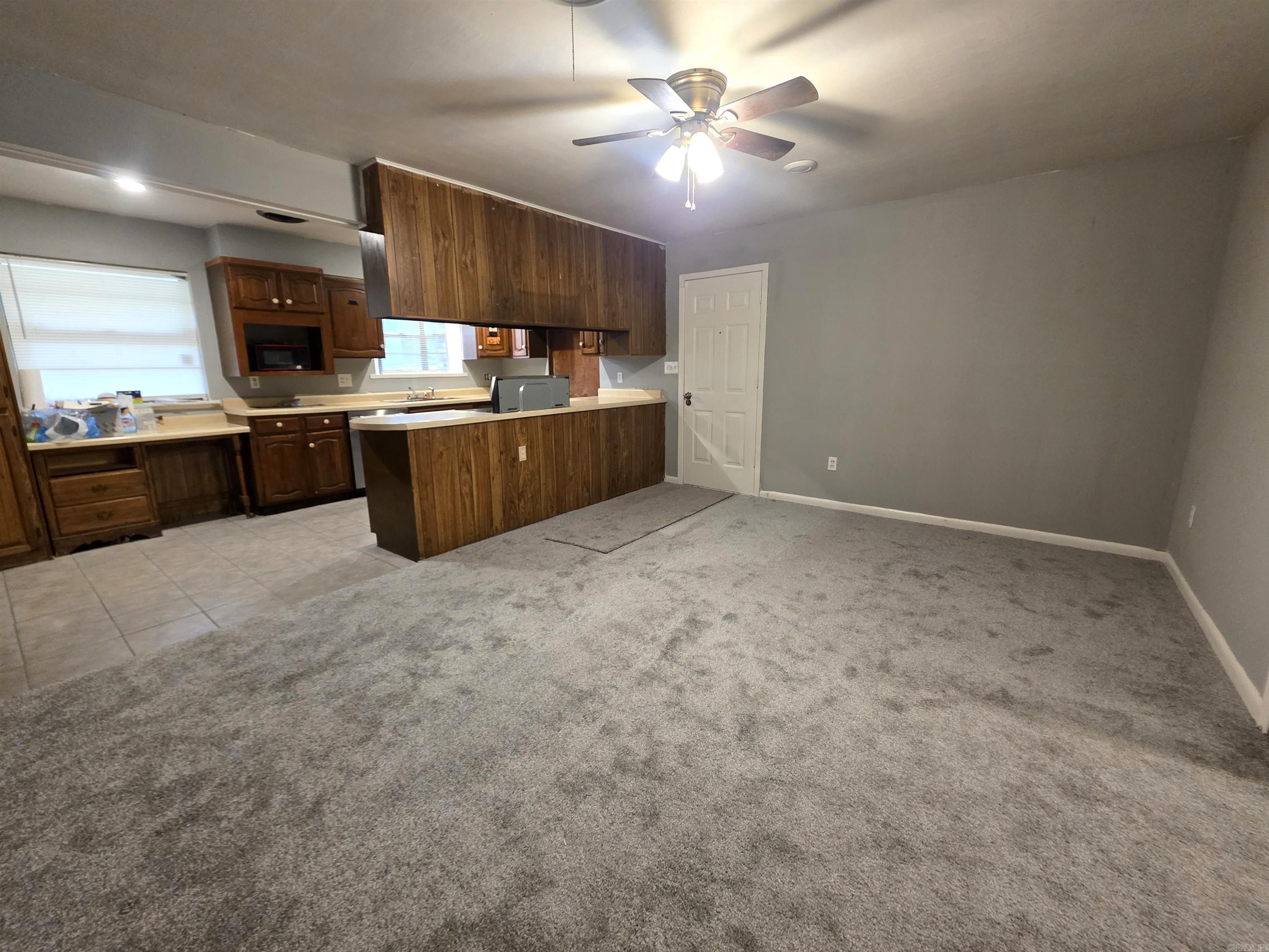 1503 S Dakota Property Photo 6